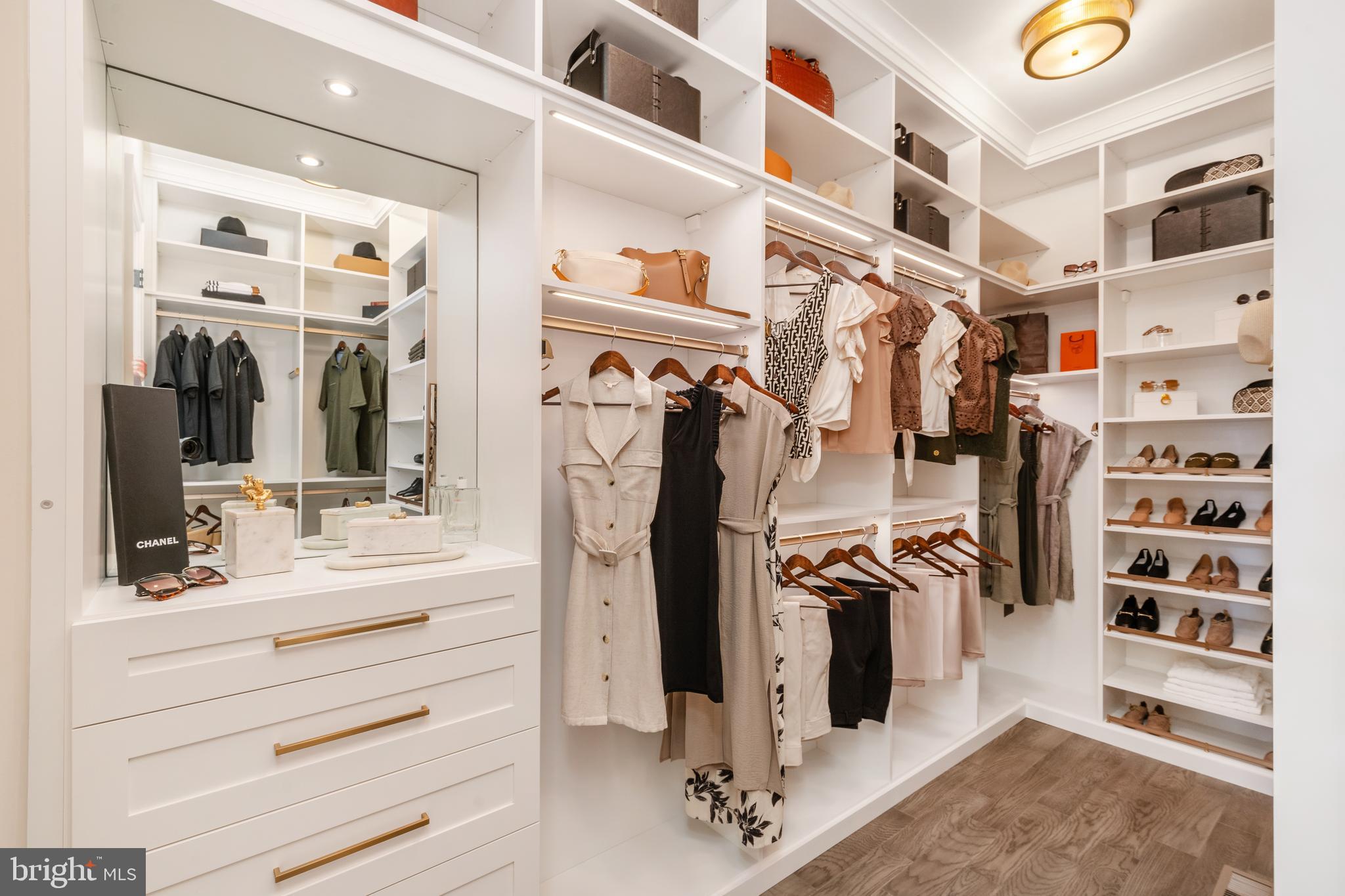 IRONSTONE AT BLUE BELL - Residential