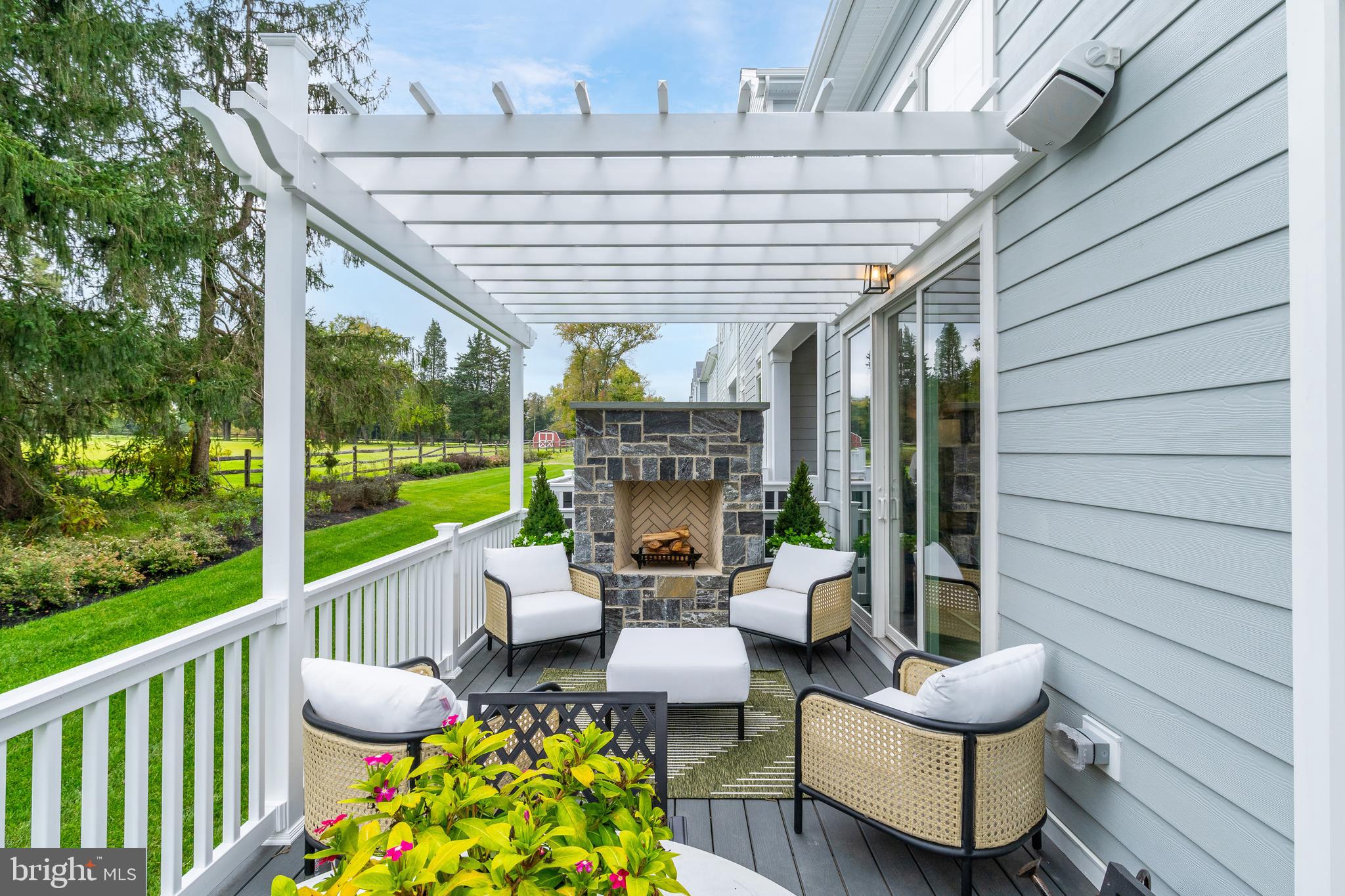 IRONSTONE AT BLUE BELL - Residential