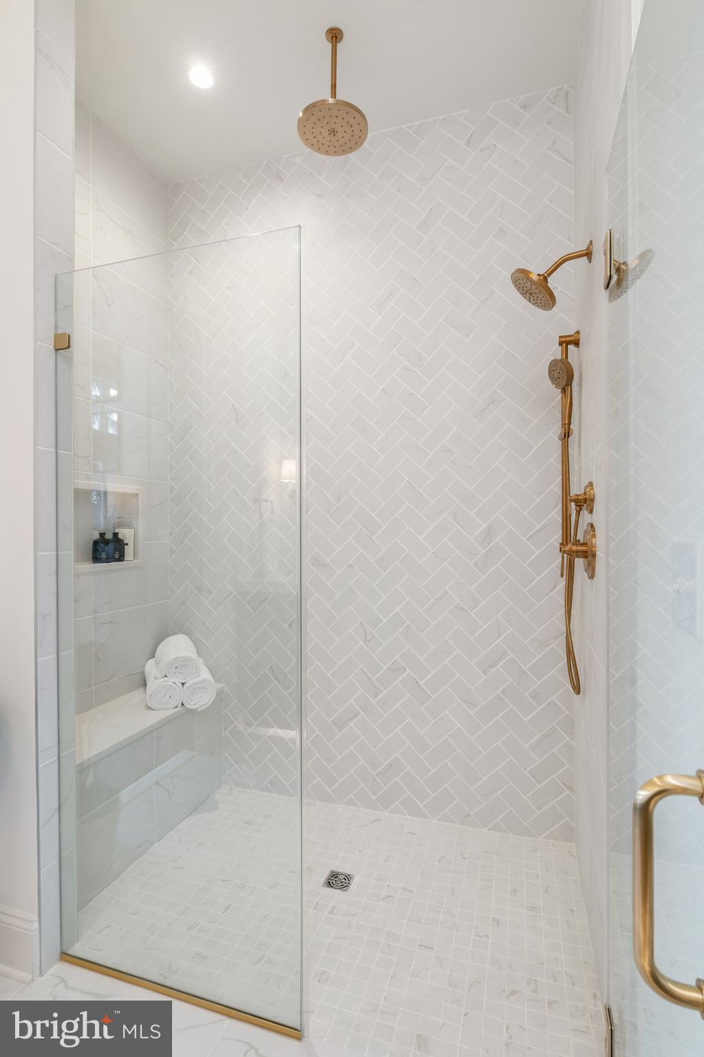 IRONSTONE AT BLUE BELL - Residential