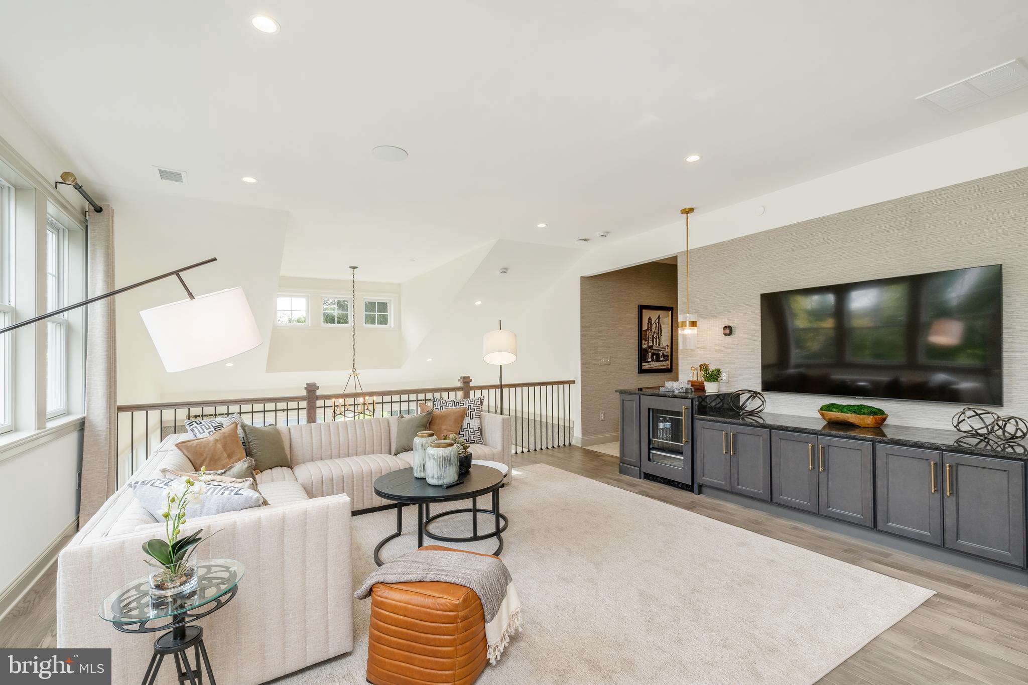 IRONSTONE AT BLUE BELL - Residential