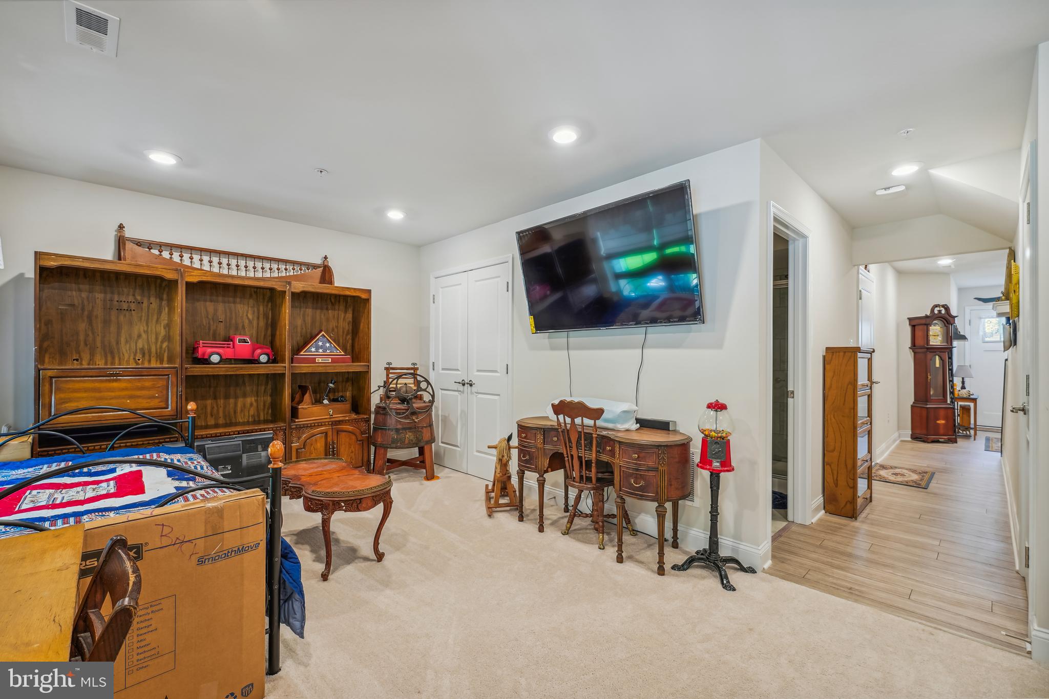 THE WOODS AT MYRTLE POINT - Residential