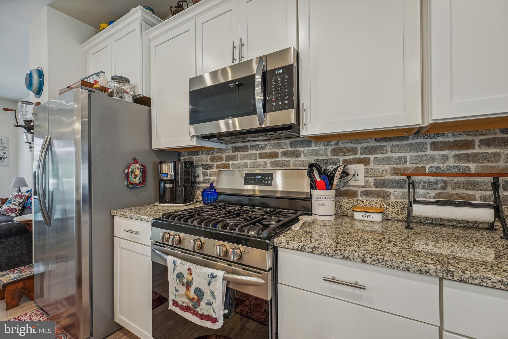 THE WOODS AT MYRTLE POINT - Residential