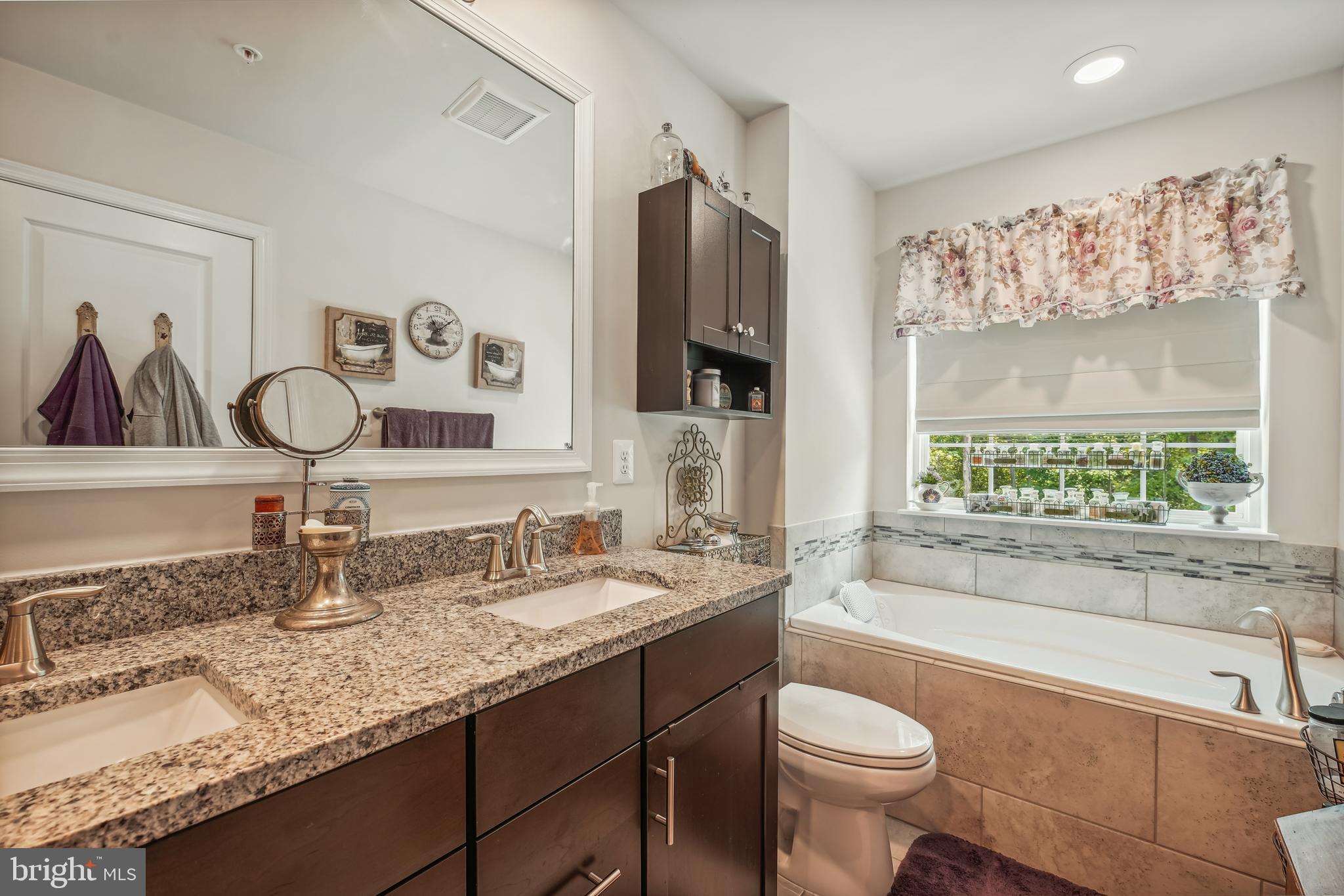 THE WOODS AT MYRTLE POINT - Residential