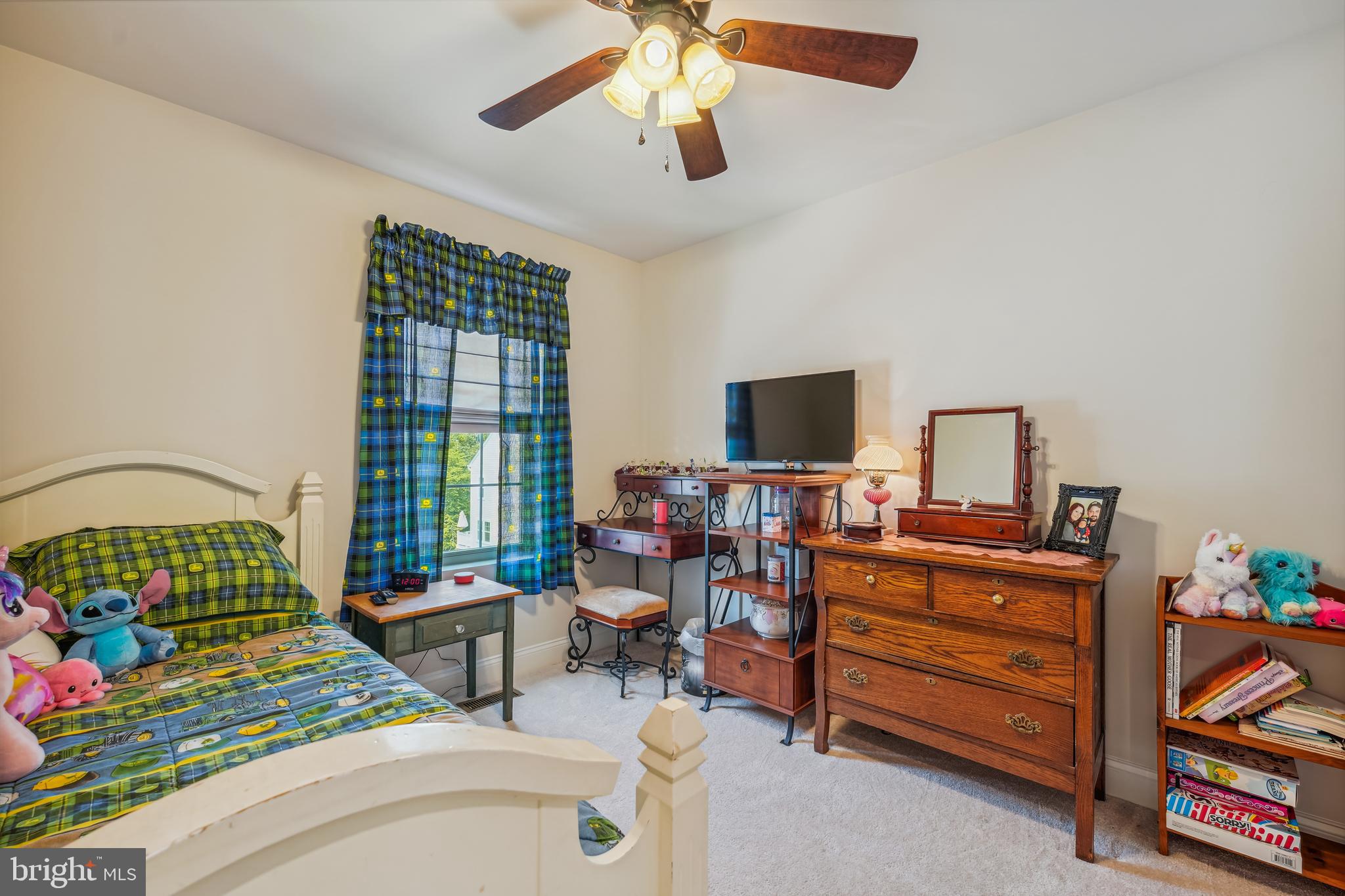 THE WOODS AT MYRTLE POINT - Residential