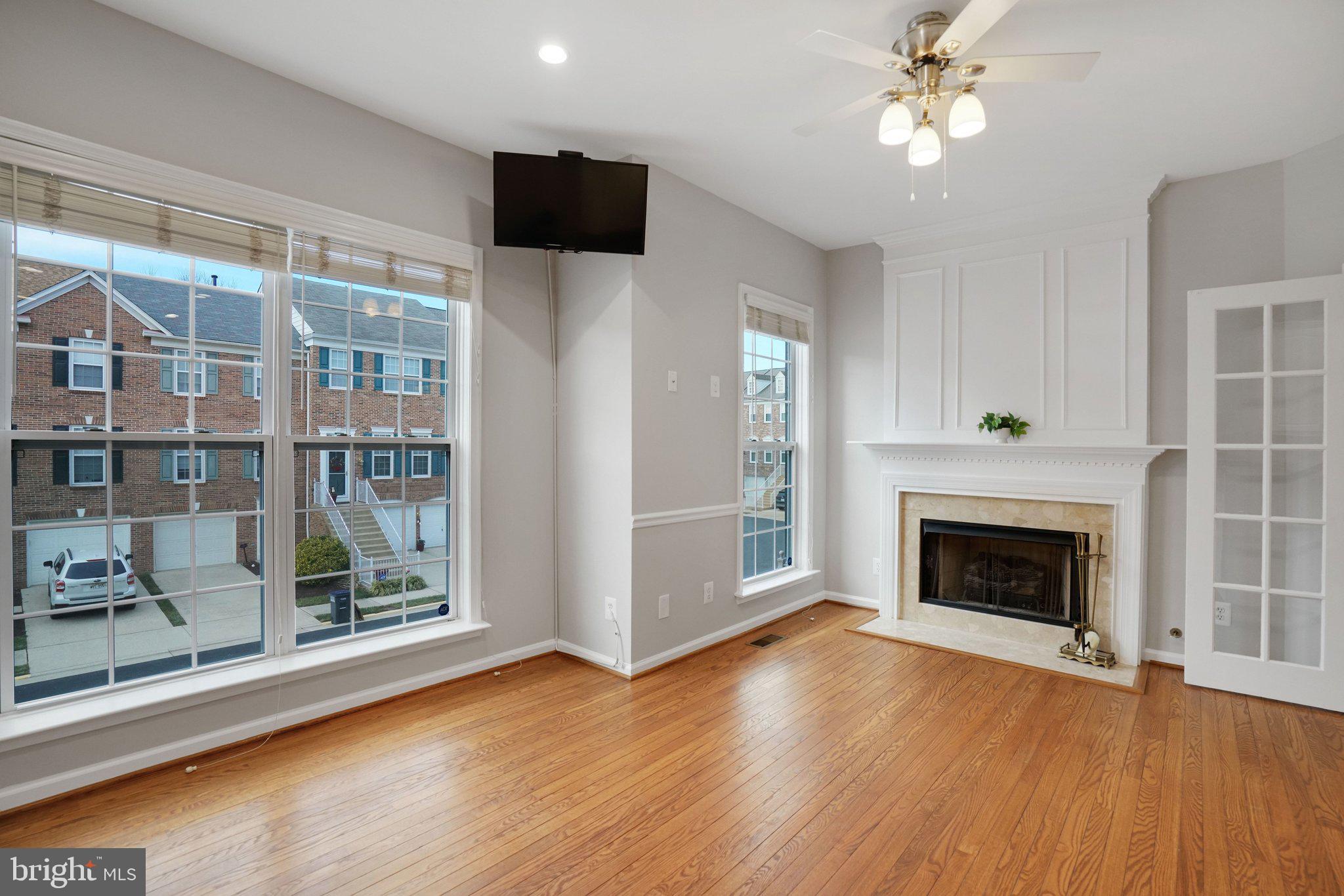 6142 MANCHESTER PARK CIRCLE