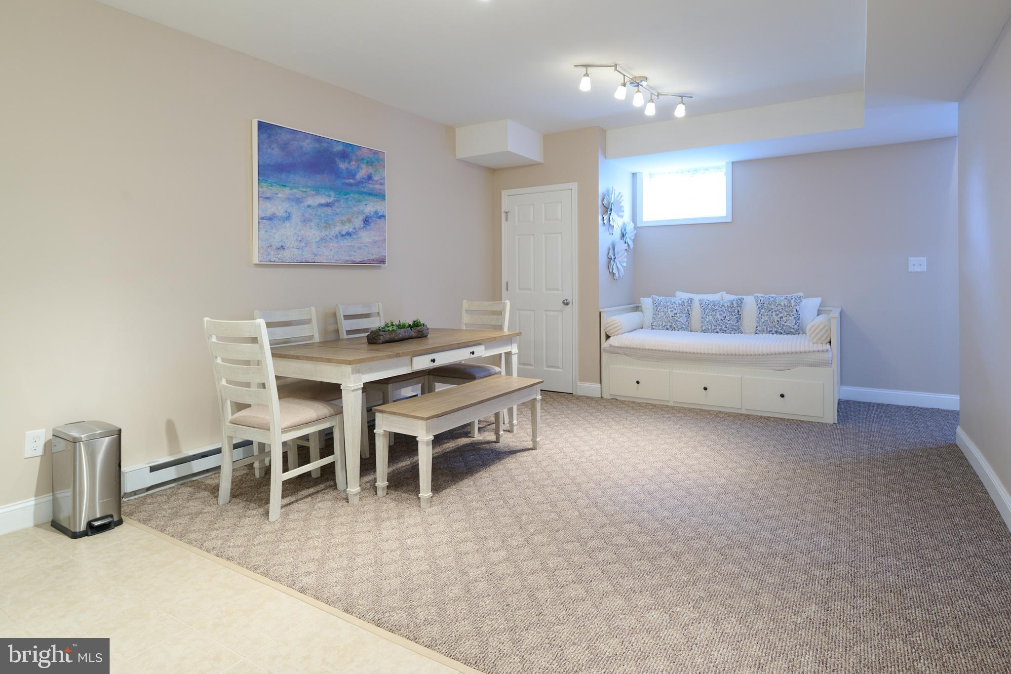 HILLSIDE FARM ESTATES - Residential