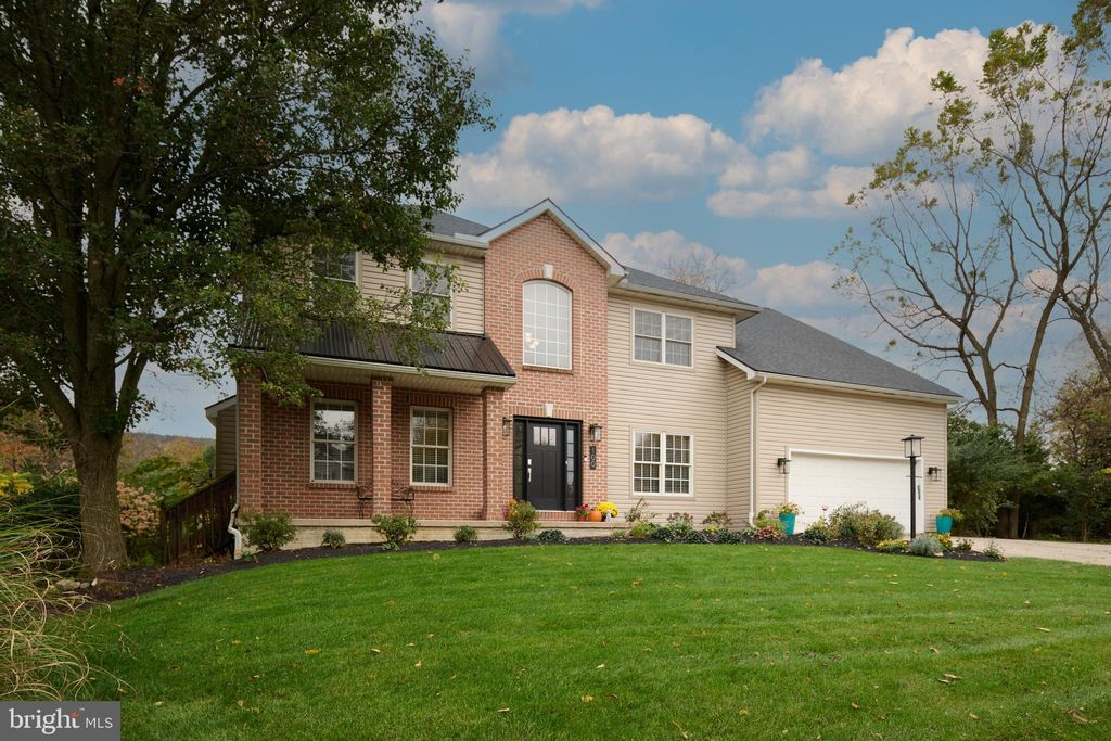 Photo of 100 Lois Lane, STATE COLLEGE, PA 16801 (MLS # PACE2516730)