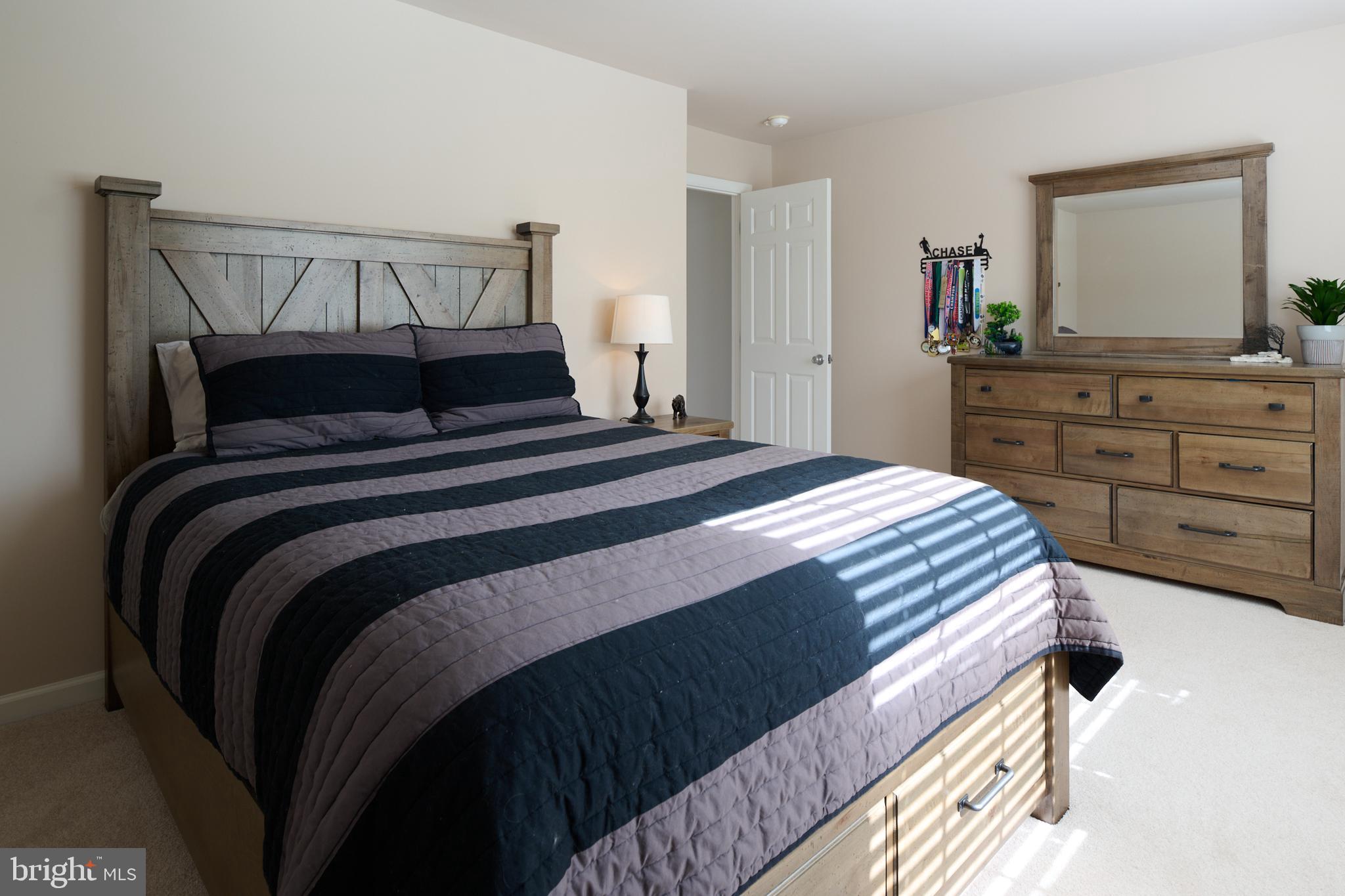 HILLSIDE FARM ESTATES - Residential