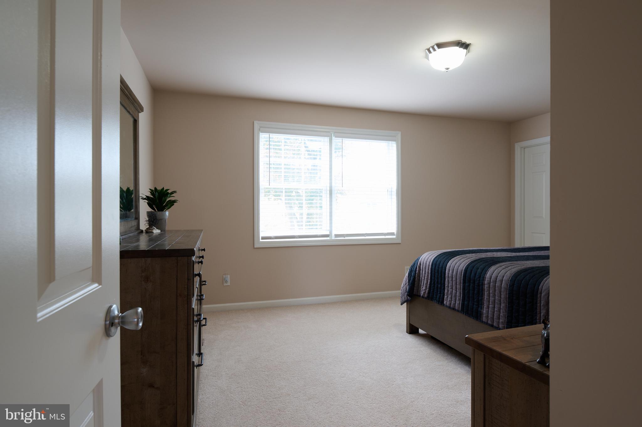 HILLSIDE FARM ESTATES - Residential