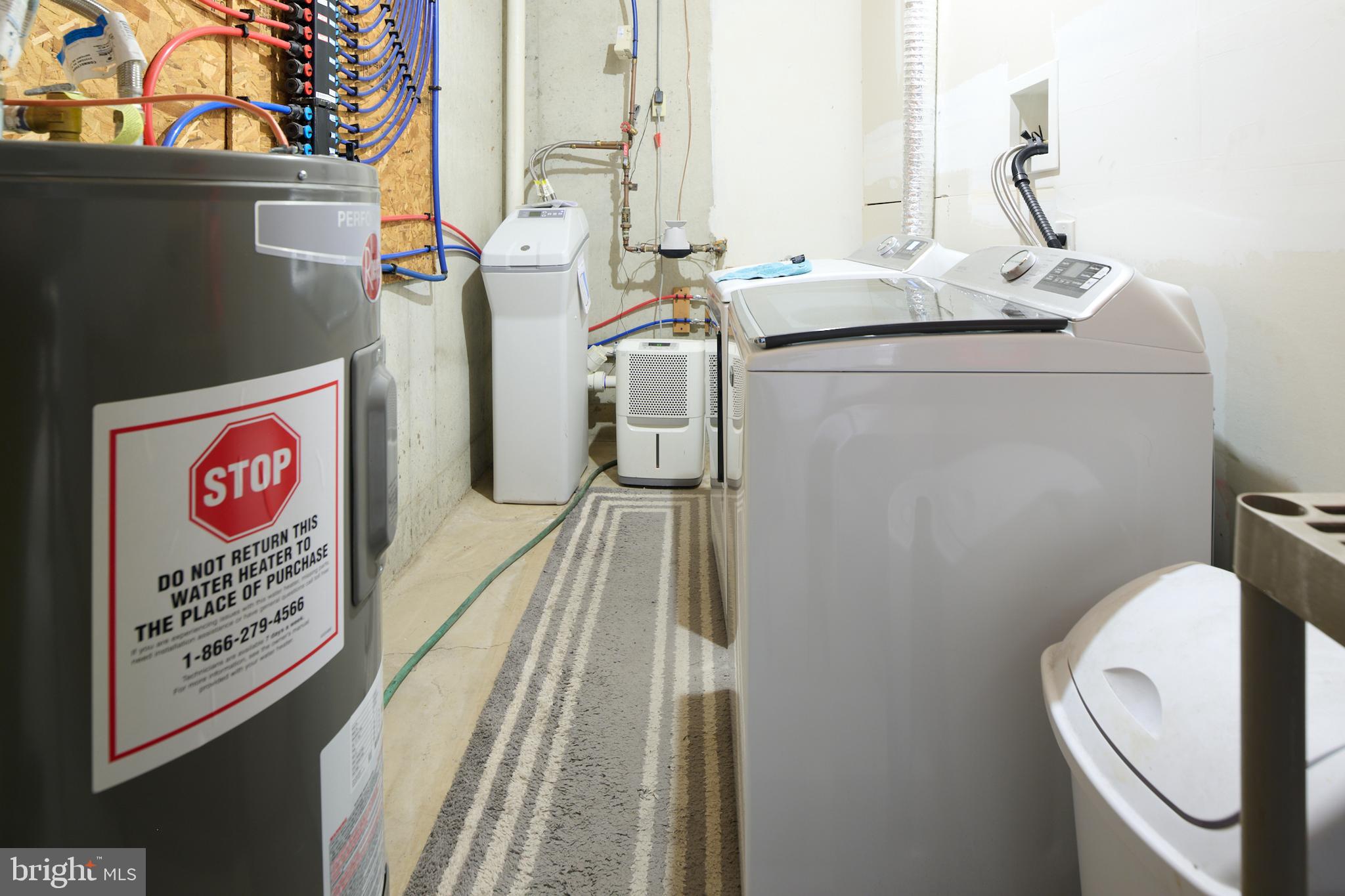 HILLSIDE FARM ESTATES - Residential