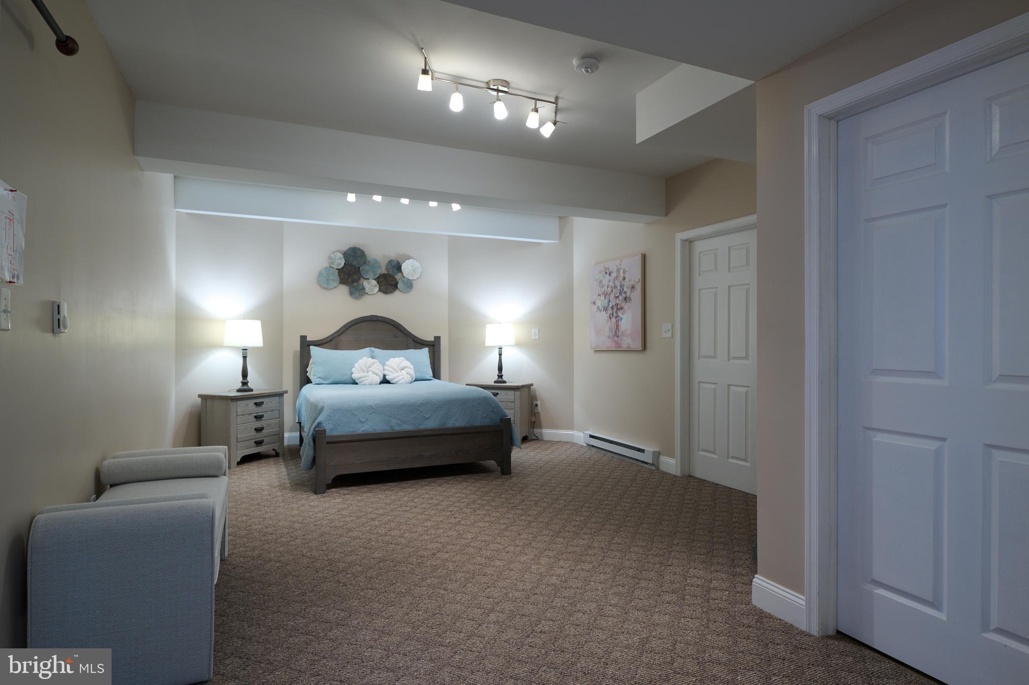 HILLSIDE FARM ESTATES - Residential