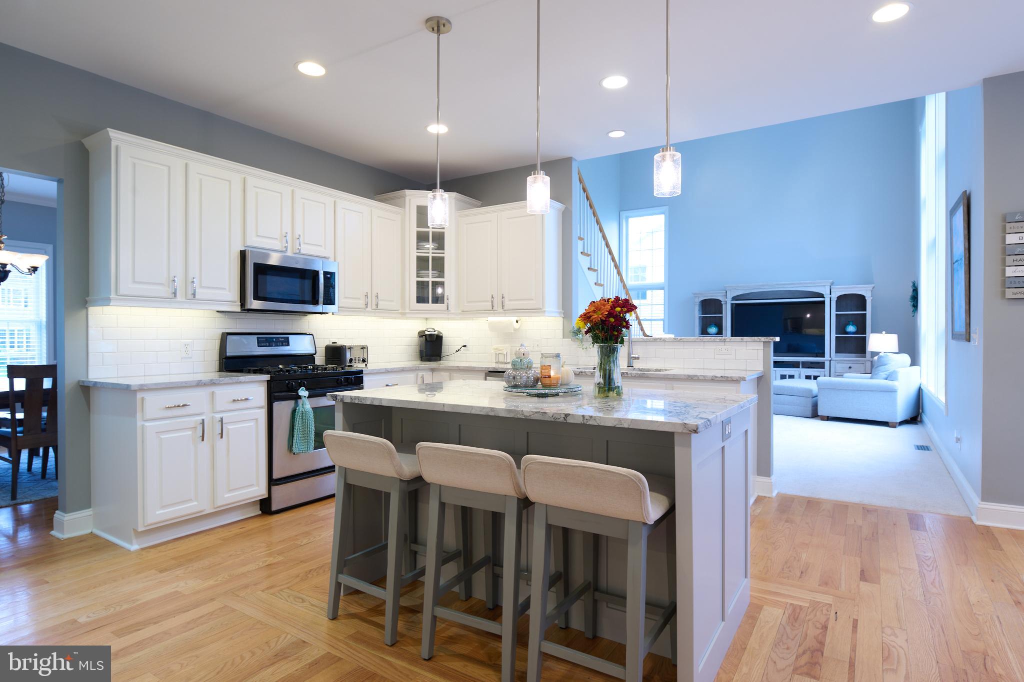 HILLSIDE FARM ESTATES - Residential