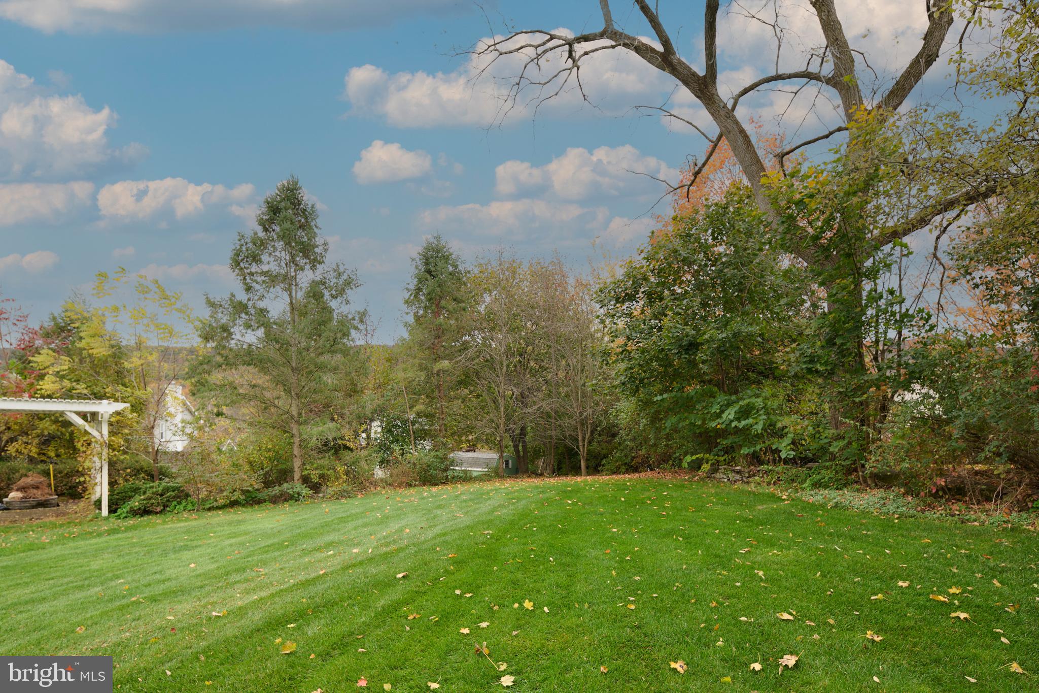 HILLSIDE FARM ESTATES - Residential