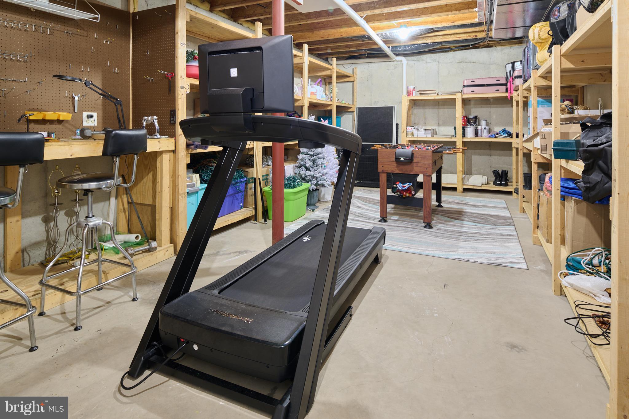 HILLSIDE FARM ESTATES - Residential