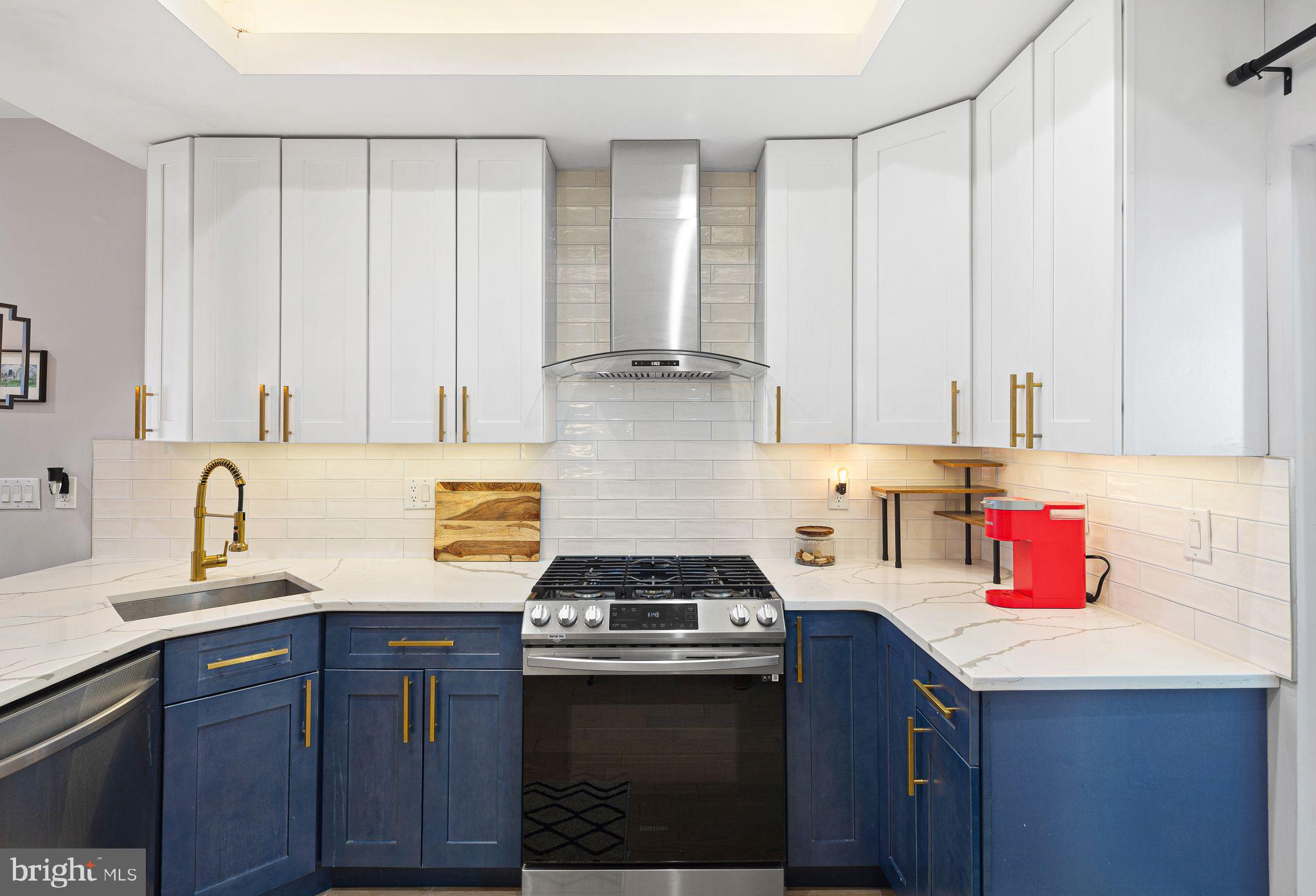 POINT BREEZE - Residential