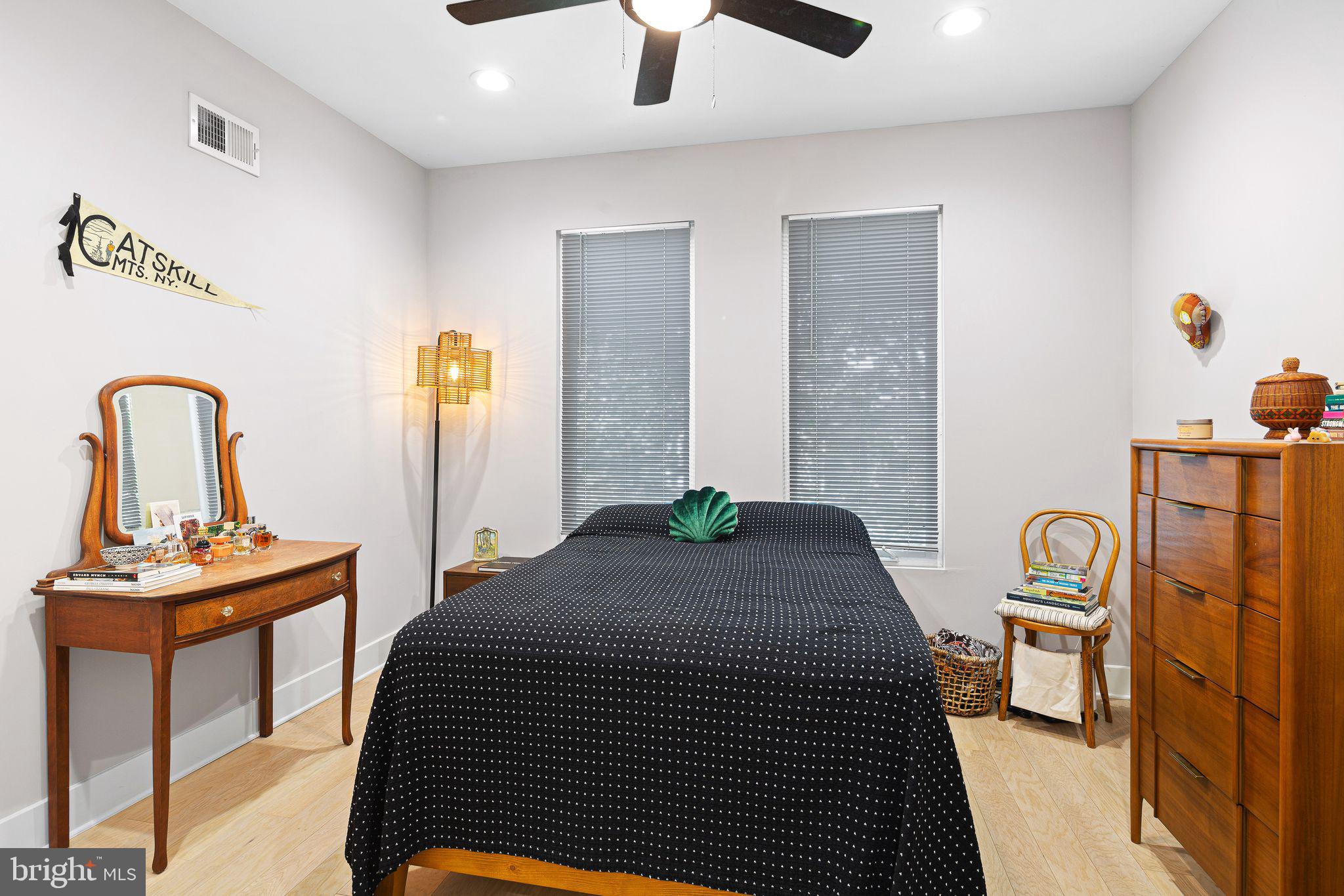 POINT BREEZE - Residential