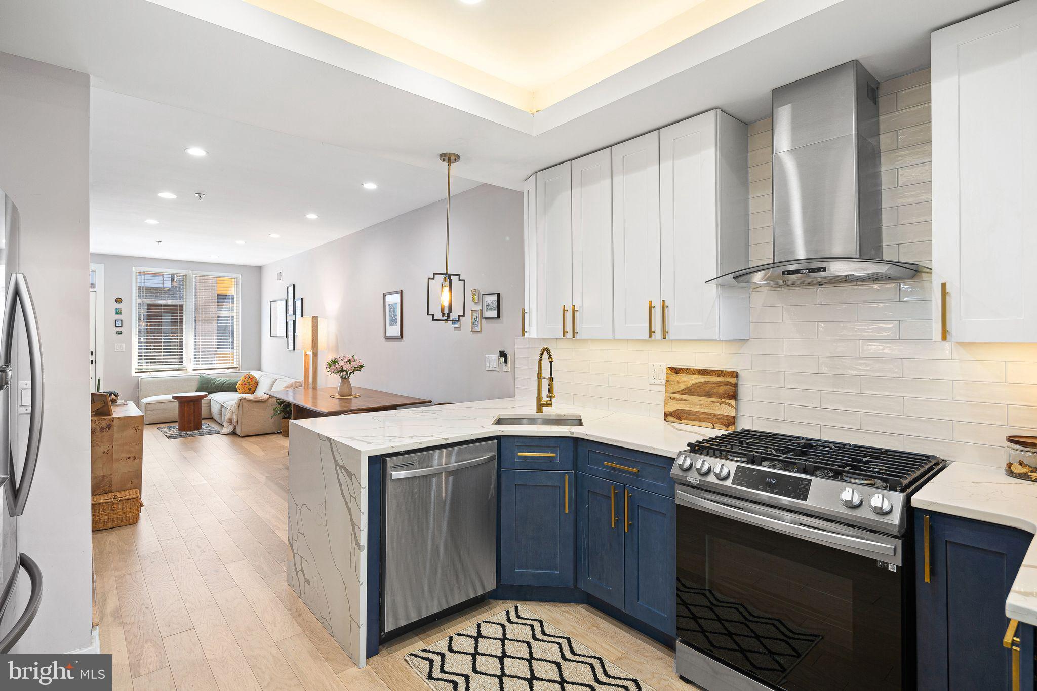 POINT BREEZE - Residential