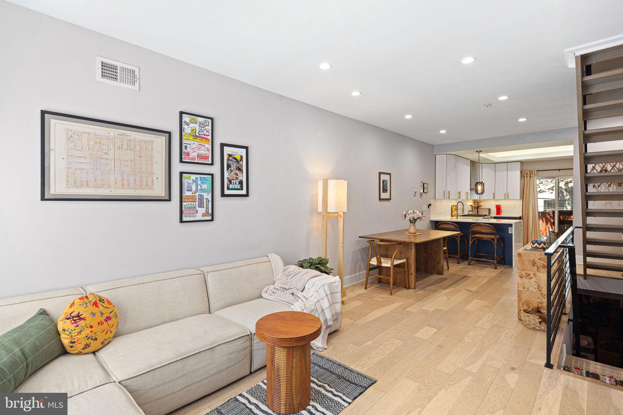 POINT BREEZE - Residential