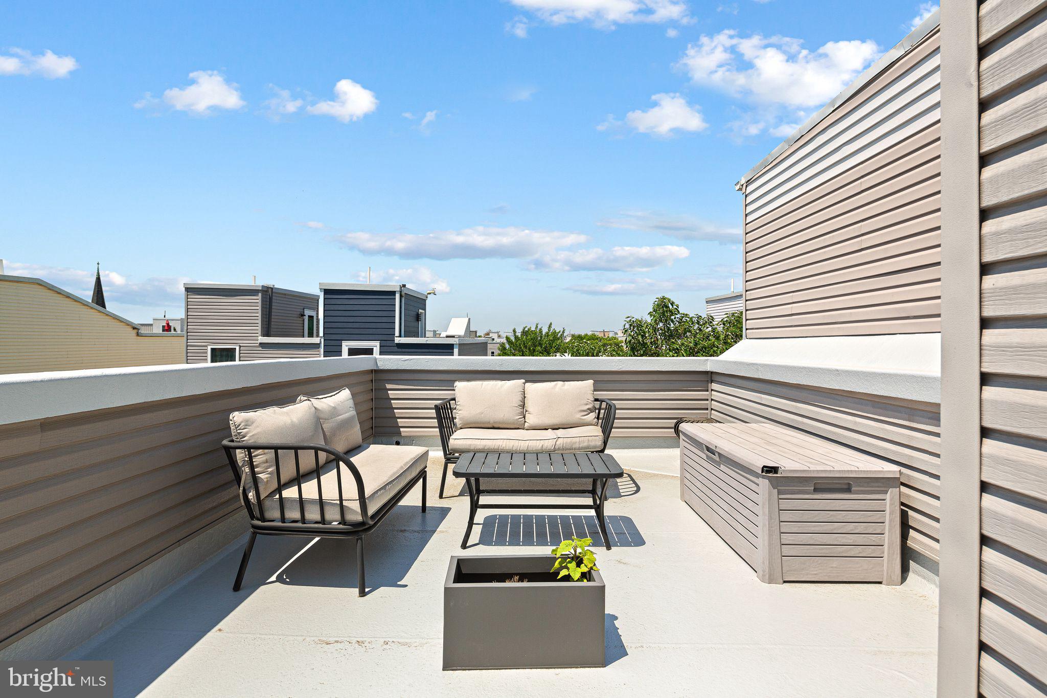 POINT BREEZE - Residential