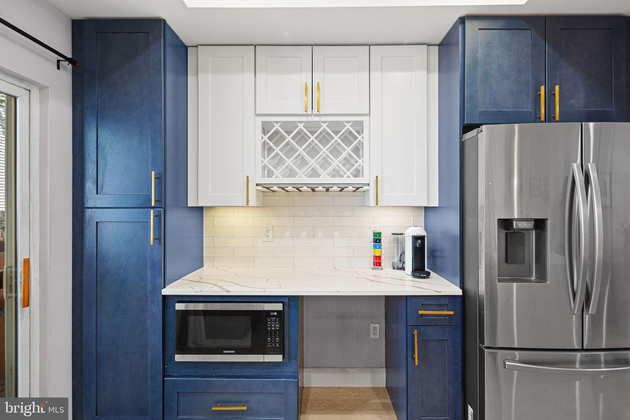 POINT BREEZE - Residential