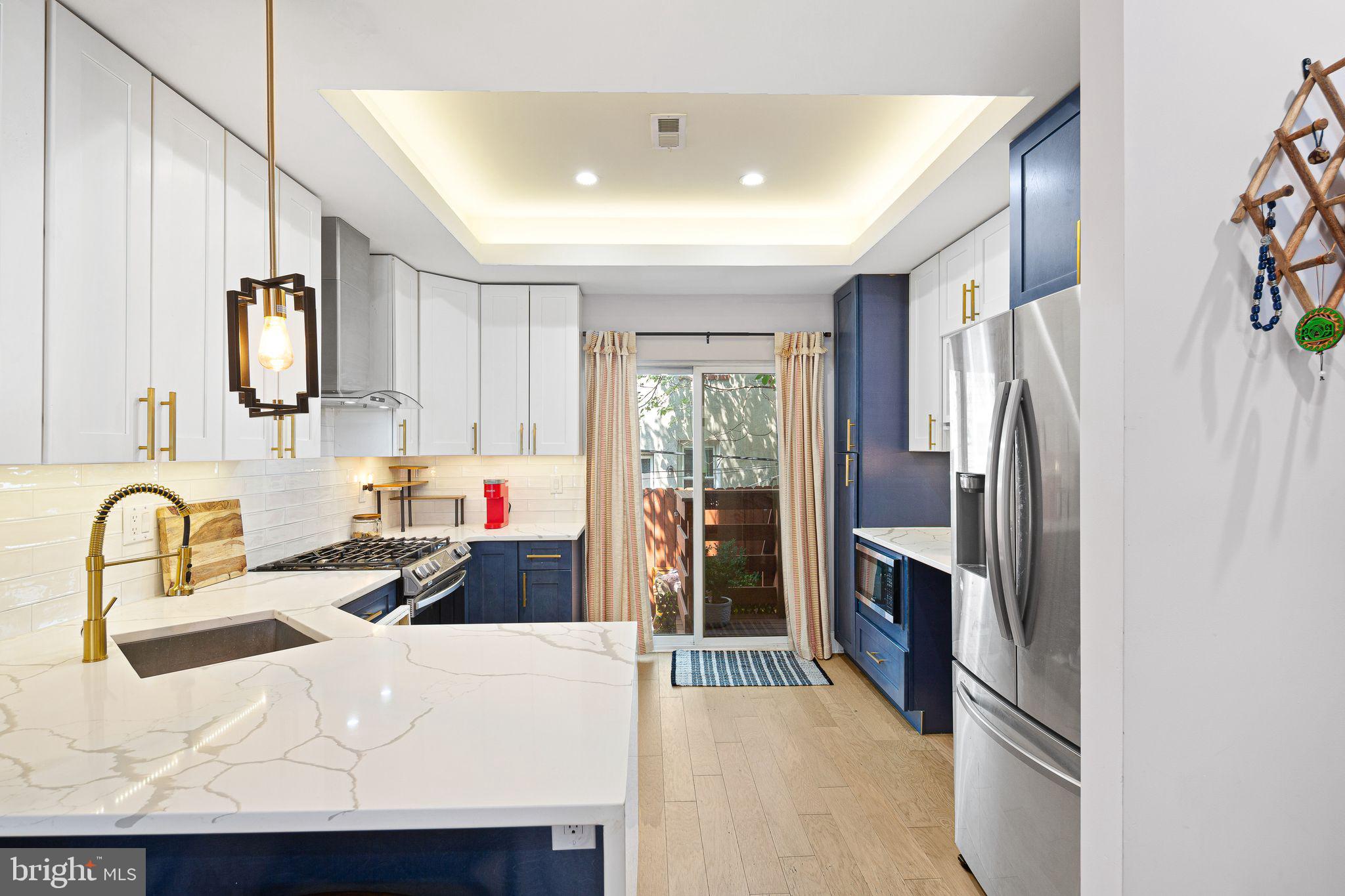 POINT BREEZE - Residential