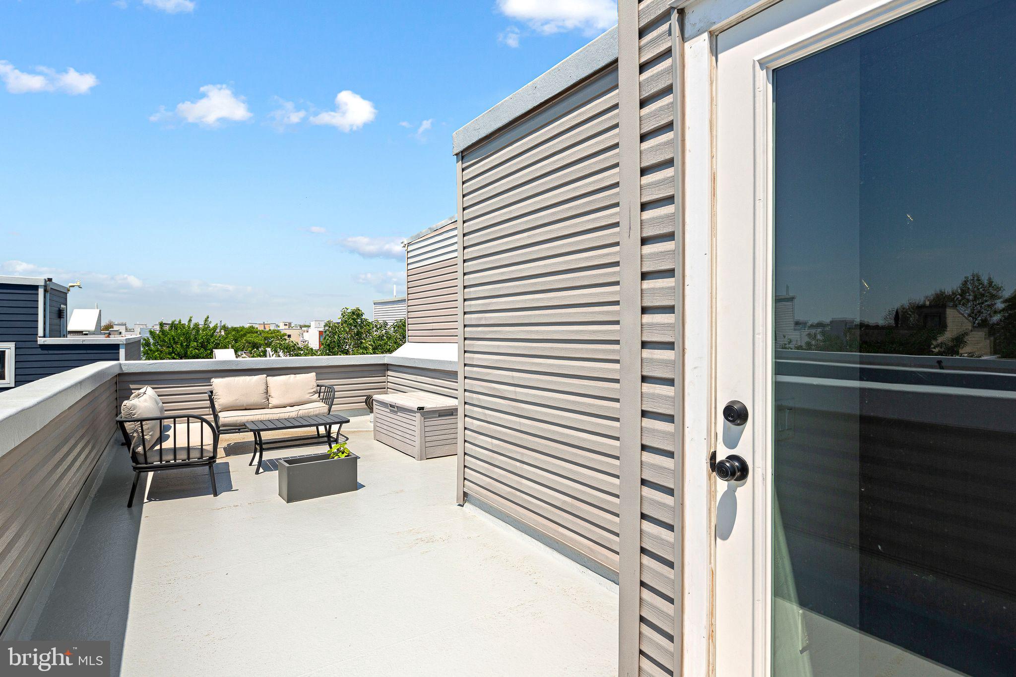 POINT BREEZE - Residential