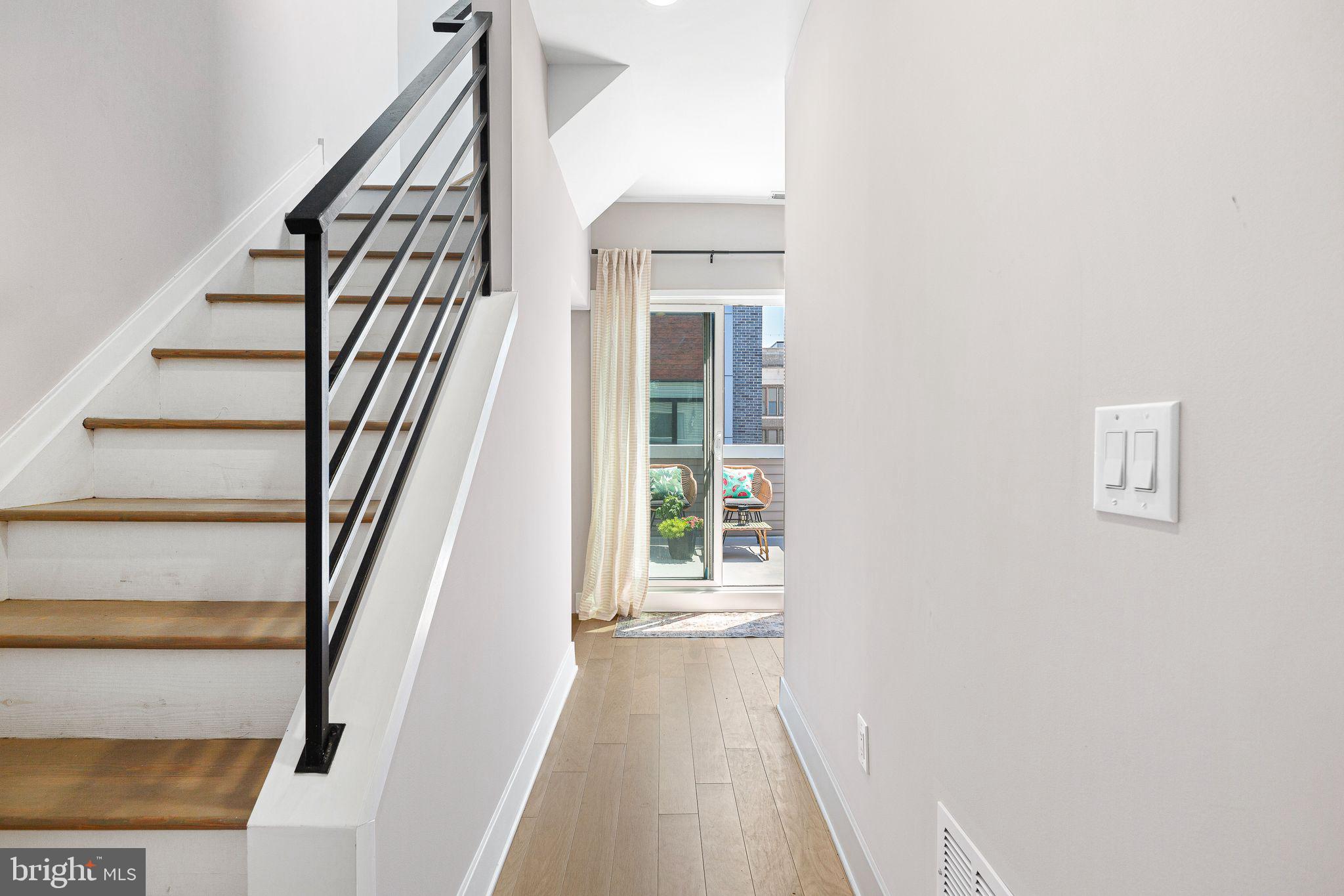POINT BREEZE - Residential