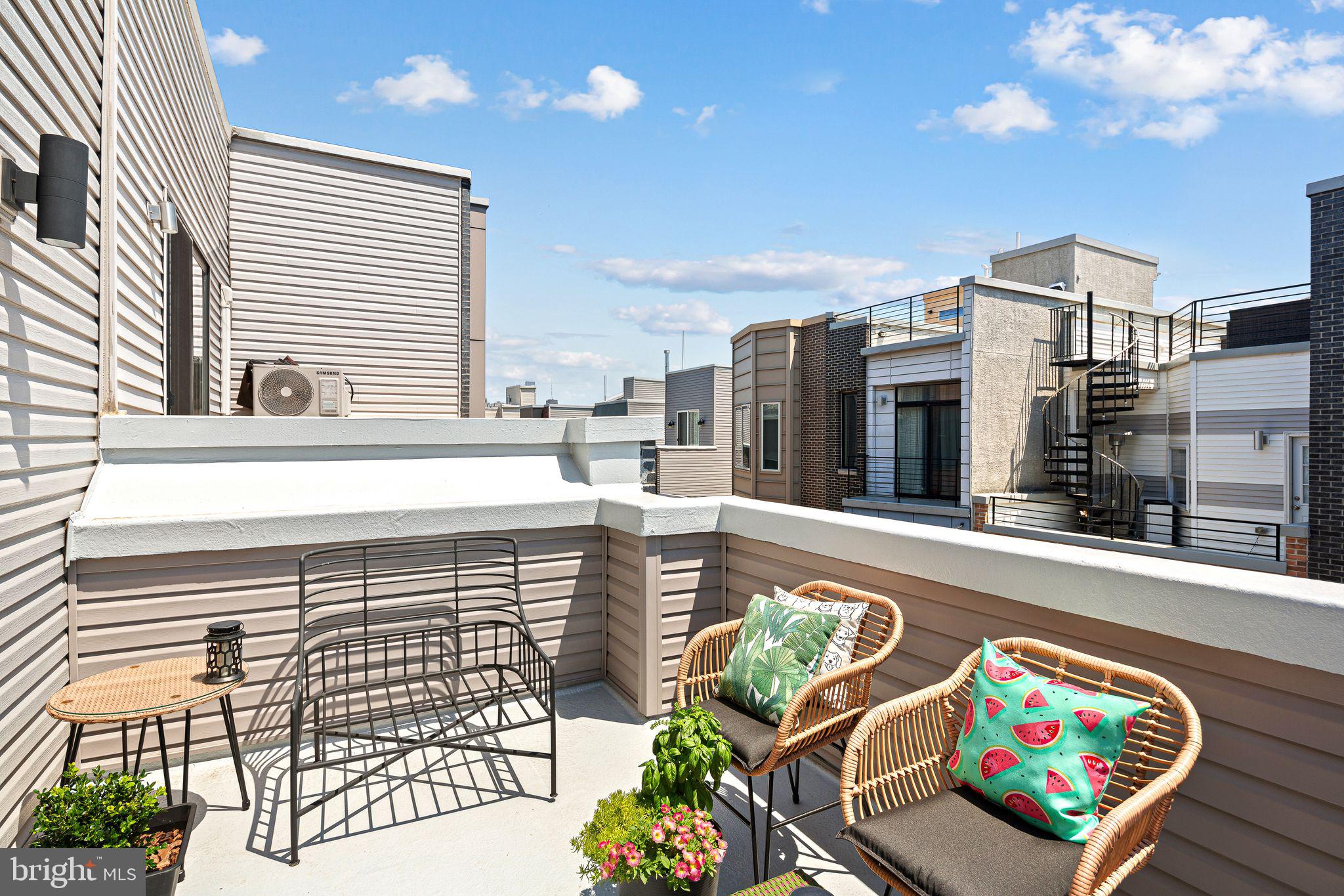 POINT BREEZE - Residential