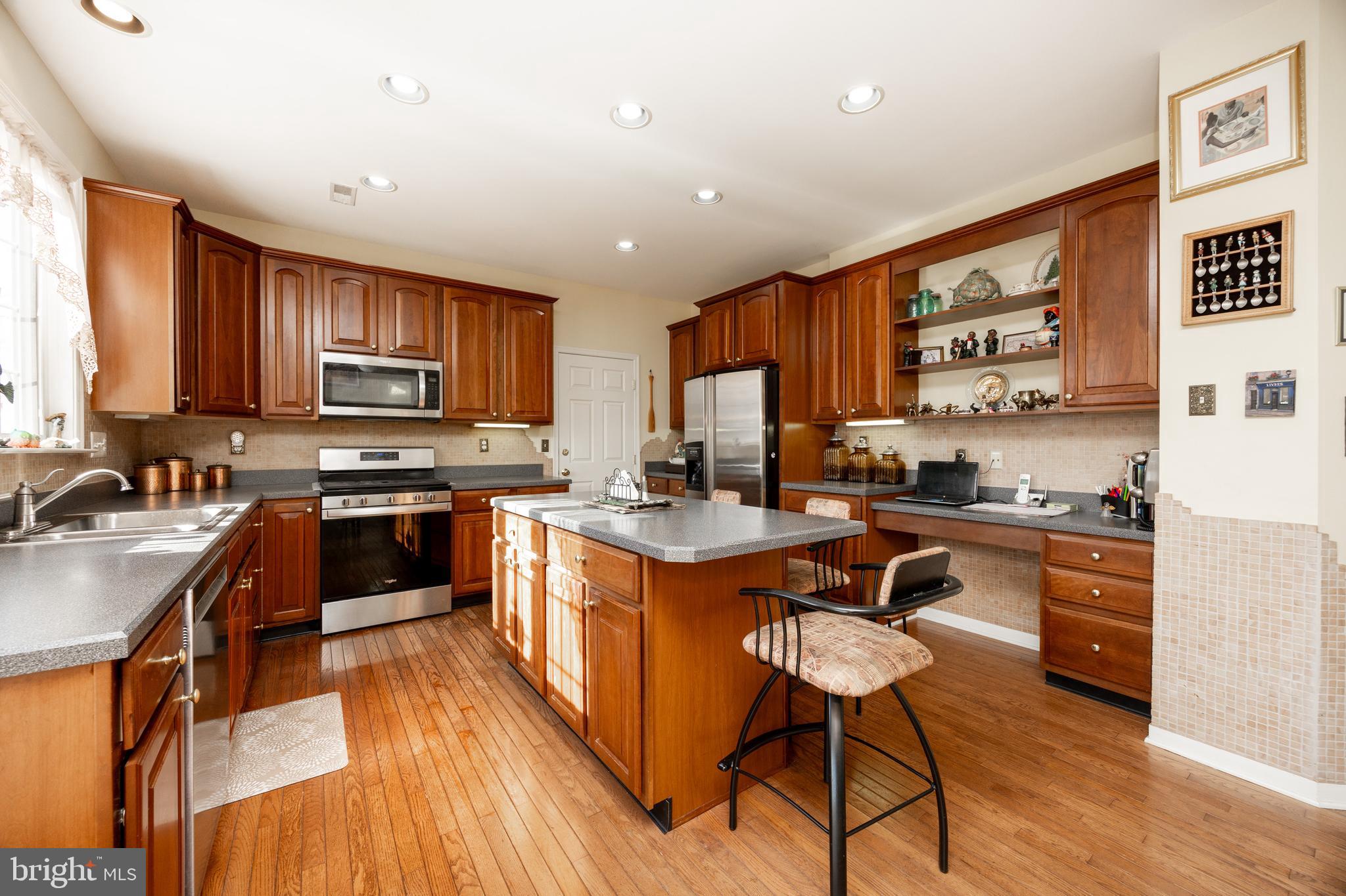 STONEGATE - Residential