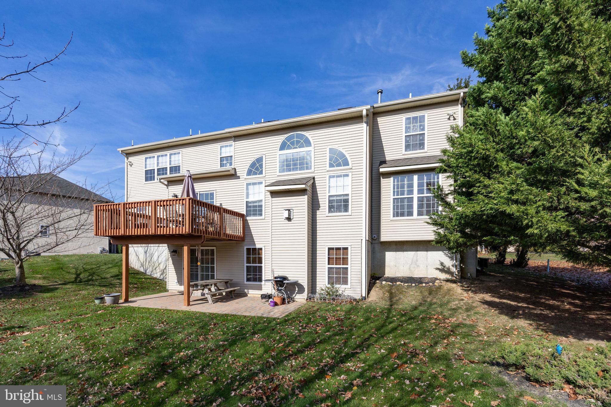 STONEGATE - Residential