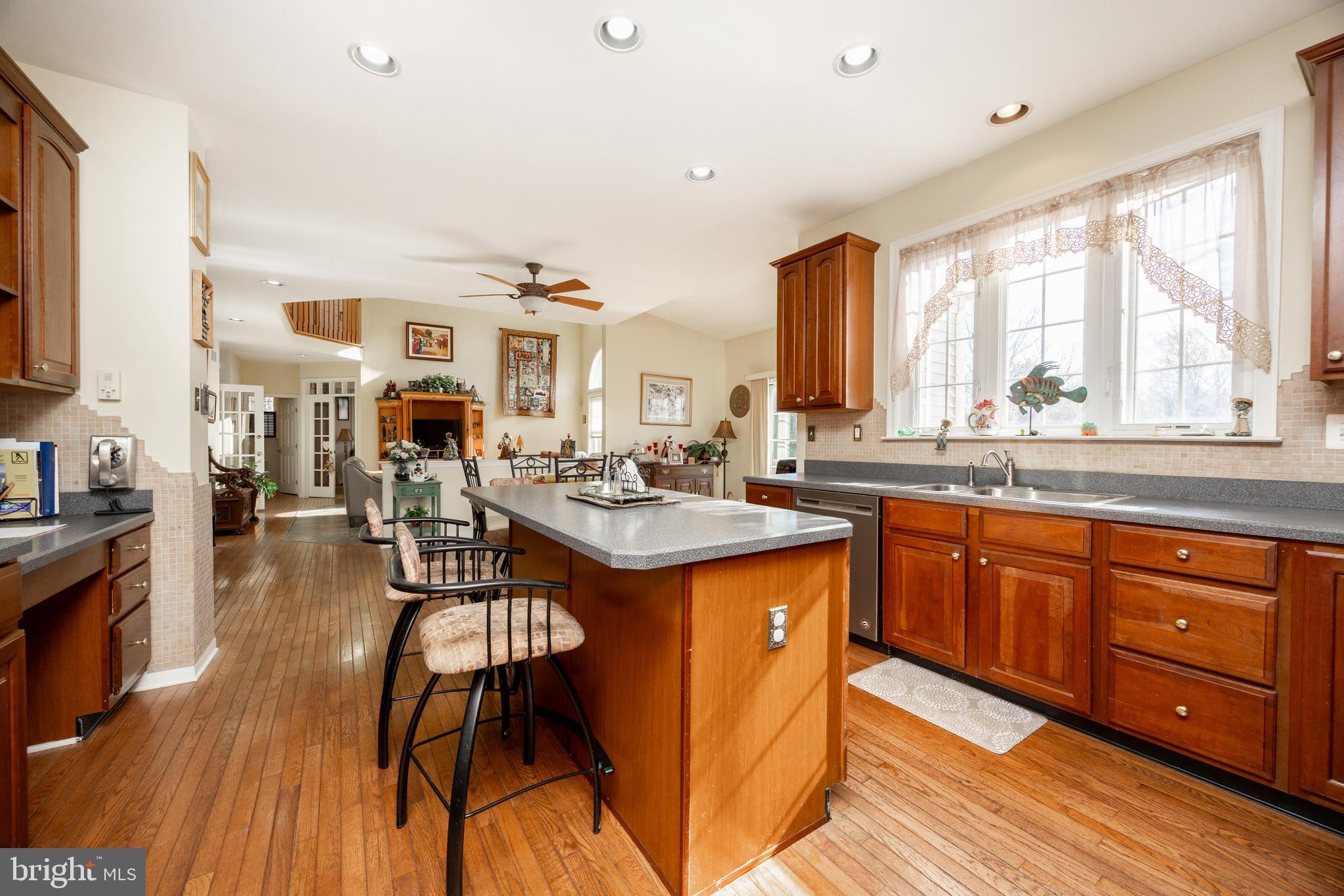 STONEGATE - Residential