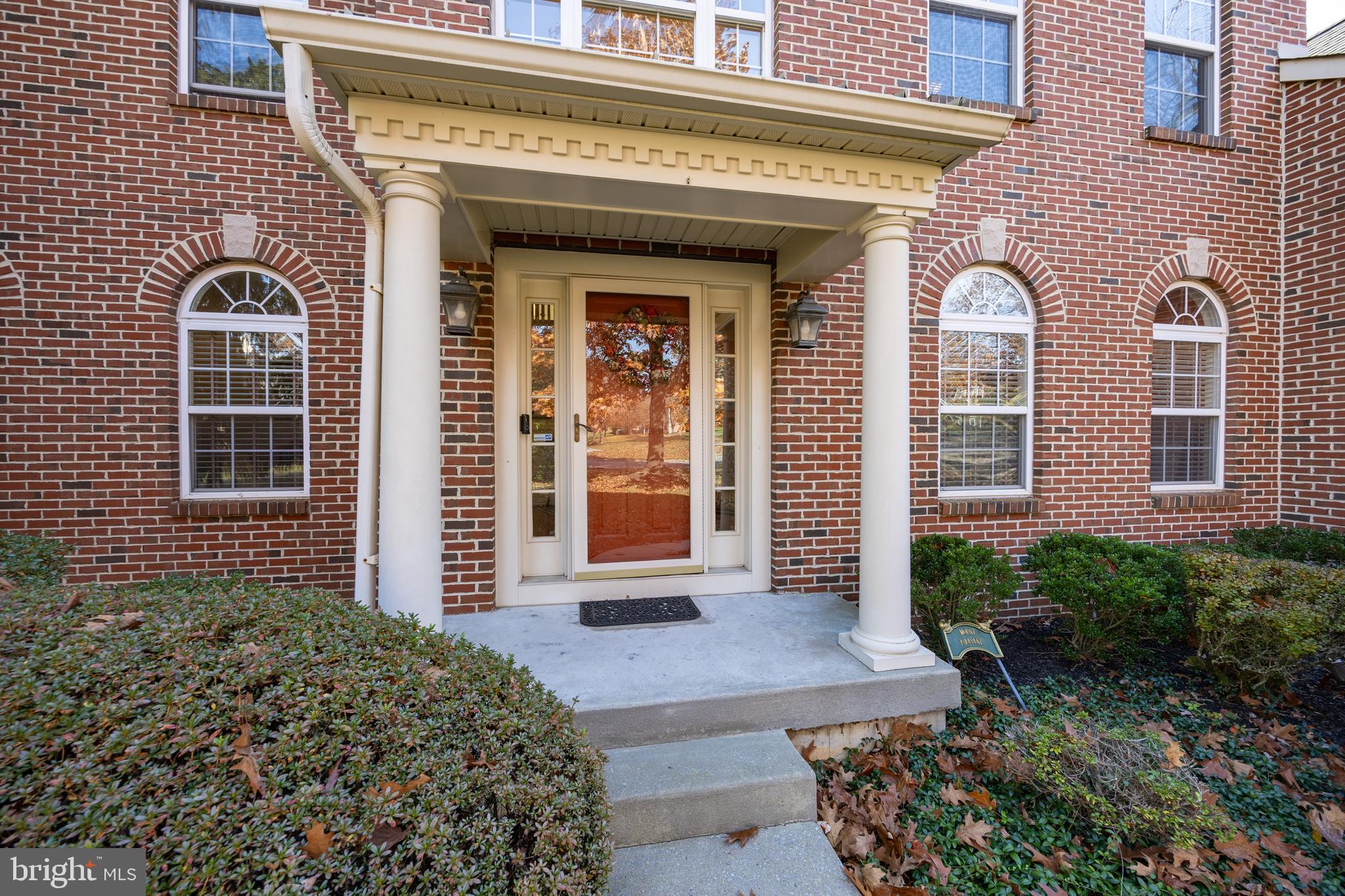 STONEGATE - Residential