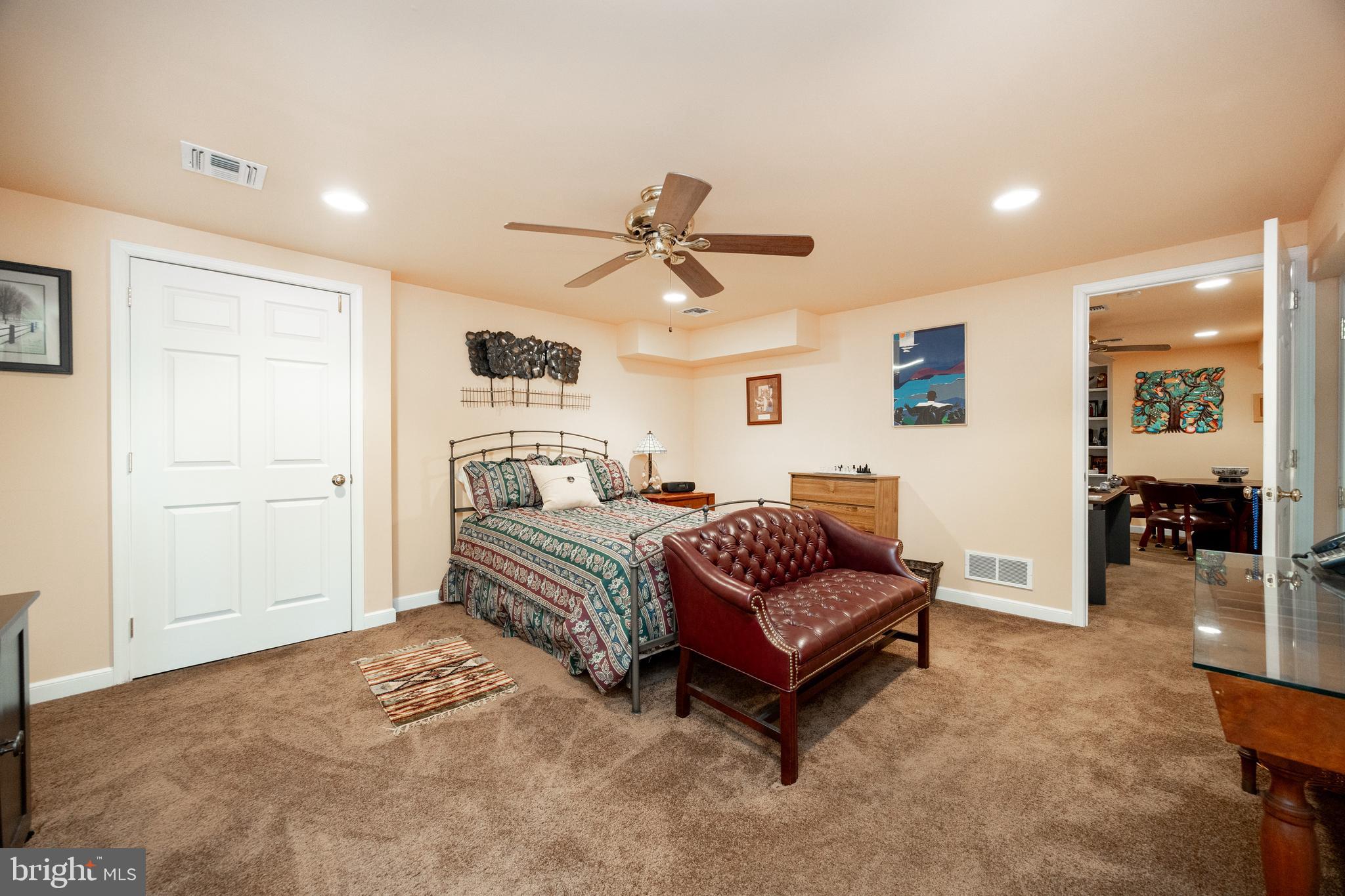 STONEGATE - Residential