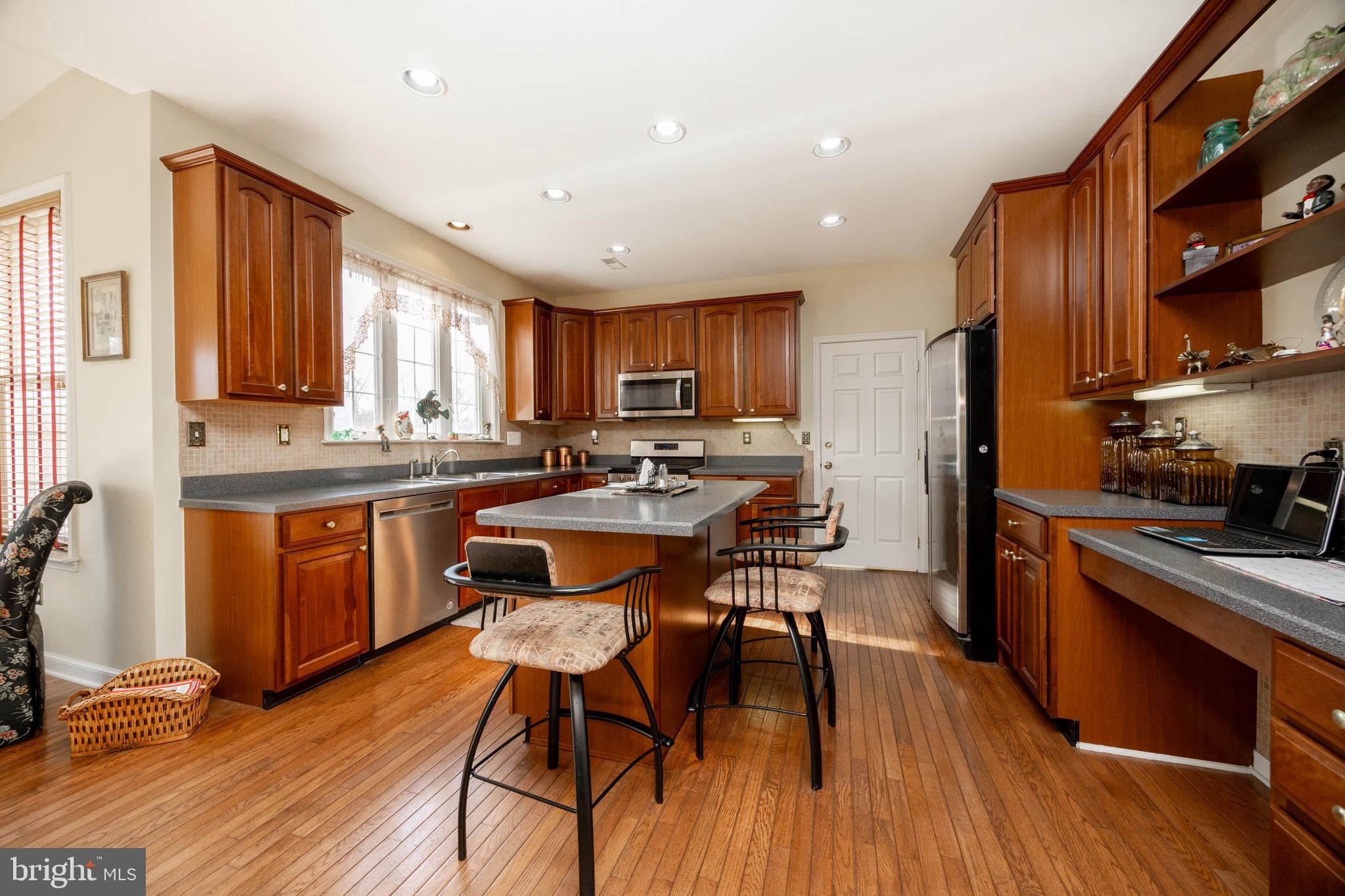 STONEGATE - Residential