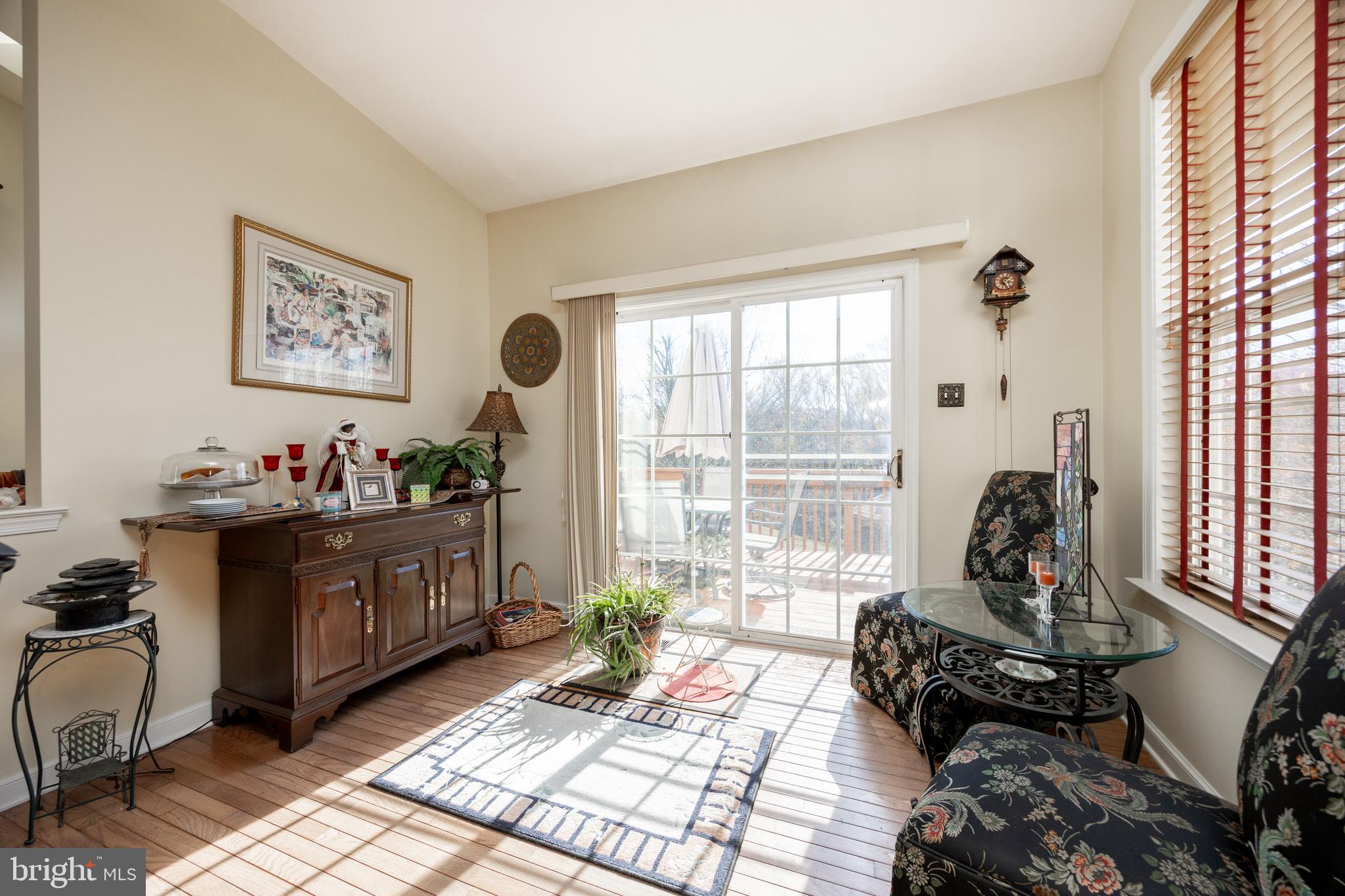 STONEGATE - Residential