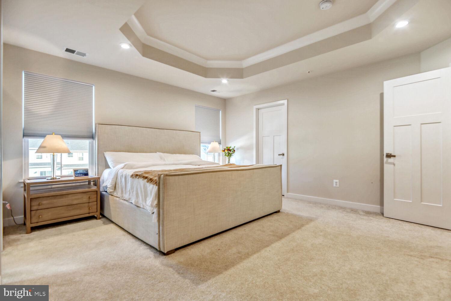 JAMES RUN CARRIAGE HOMES - Residential