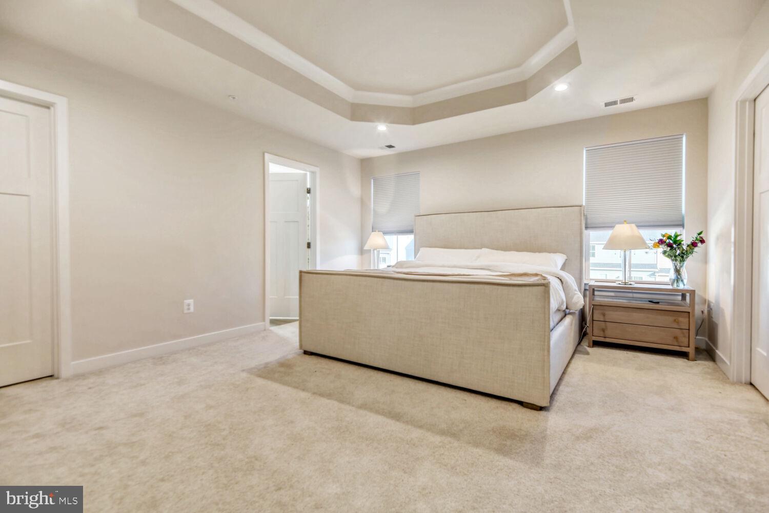 JAMES RUN CARRIAGE HOMES - Residential