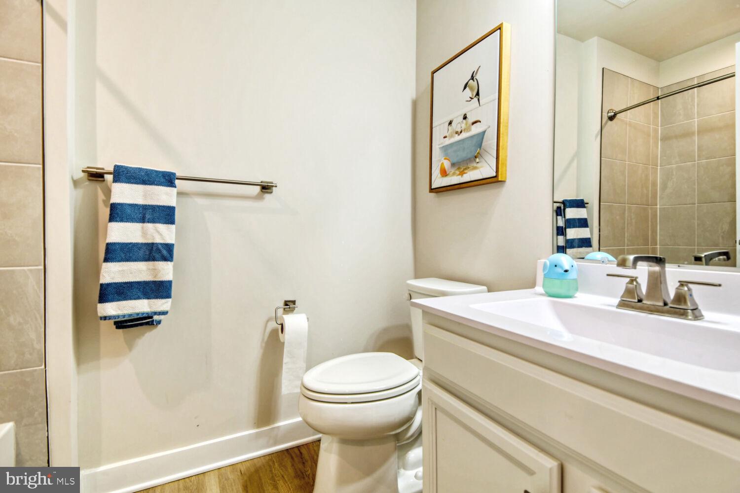 JAMES RUN CARRIAGE HOMES - Residential