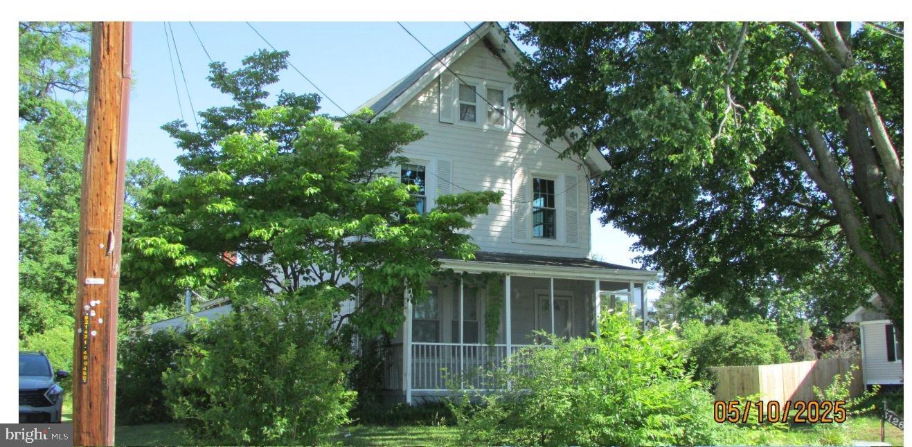 Attention all investors, all tool belt Owners, all flippers, and all of you visionaries, too! Single Family Detached bursting with potential. Fix and finish as you see fit. Prime Location, minutes from UMD, with easy access for a smooth commute. Despite requiring renovation, the property offers immense promise for those ready to take the challenge. imagine personalizing every detail in a desirable location full of character and charm. Don’t miss out on the endless possibilities to create your dream living space or an ideal investment property, by owning a piece College Park and transforming it into something extraordinary. Sold AS-IS. Schedule your showing today and envision the possibilities!