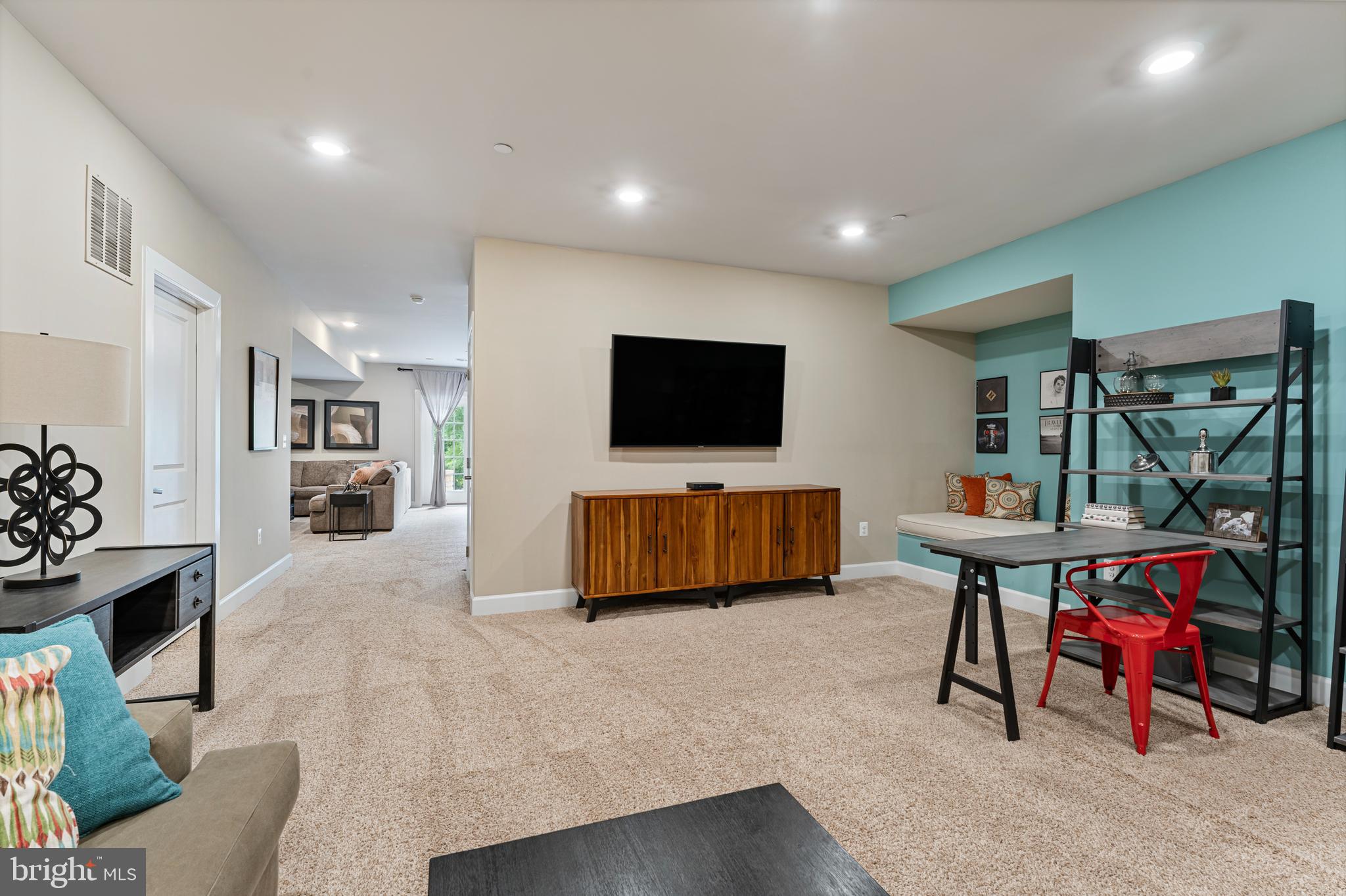 THE ESTATES AT MILL CREEK - Residential