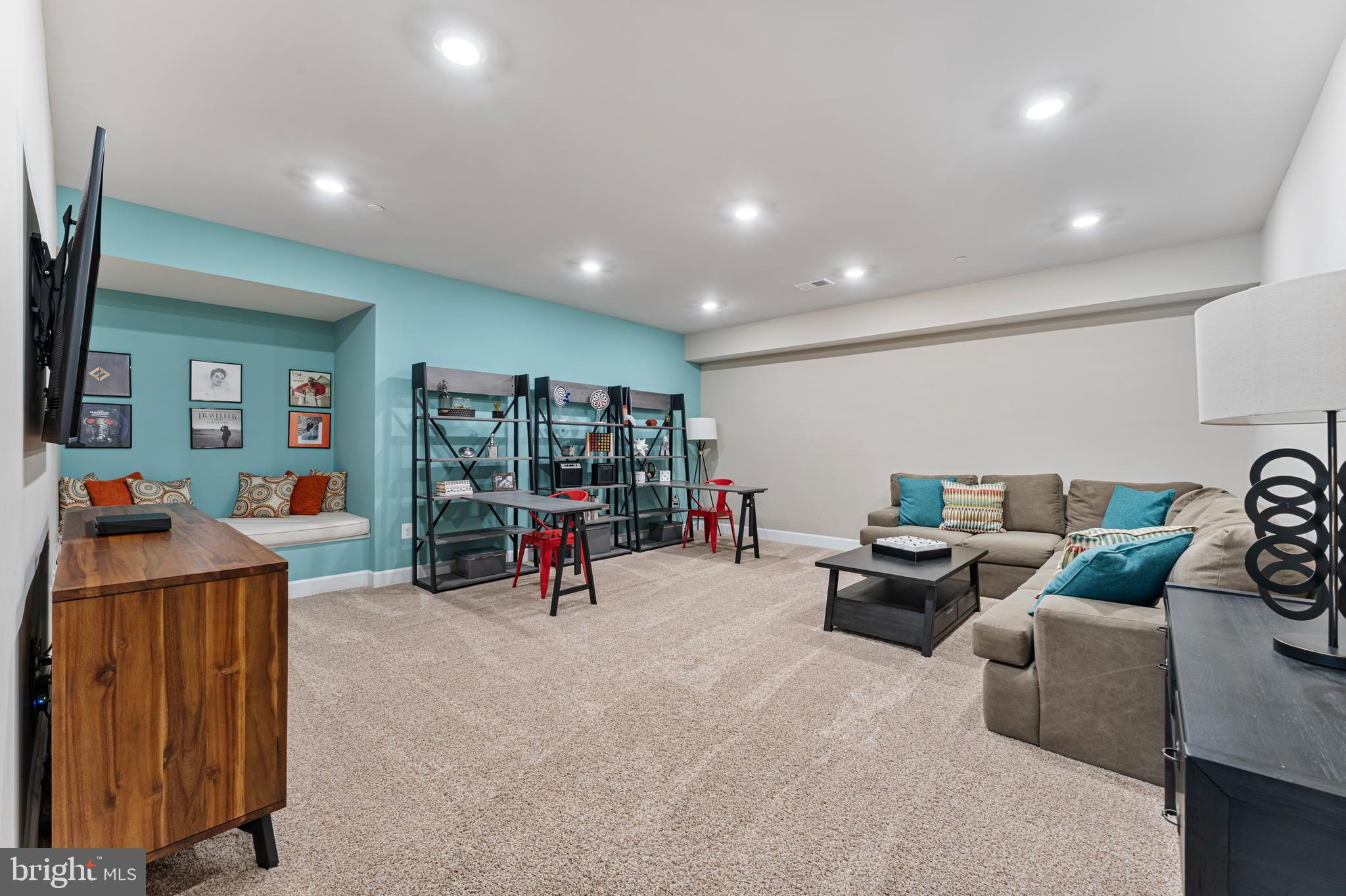 THE ESTATES AT MILL CREEK - Residential