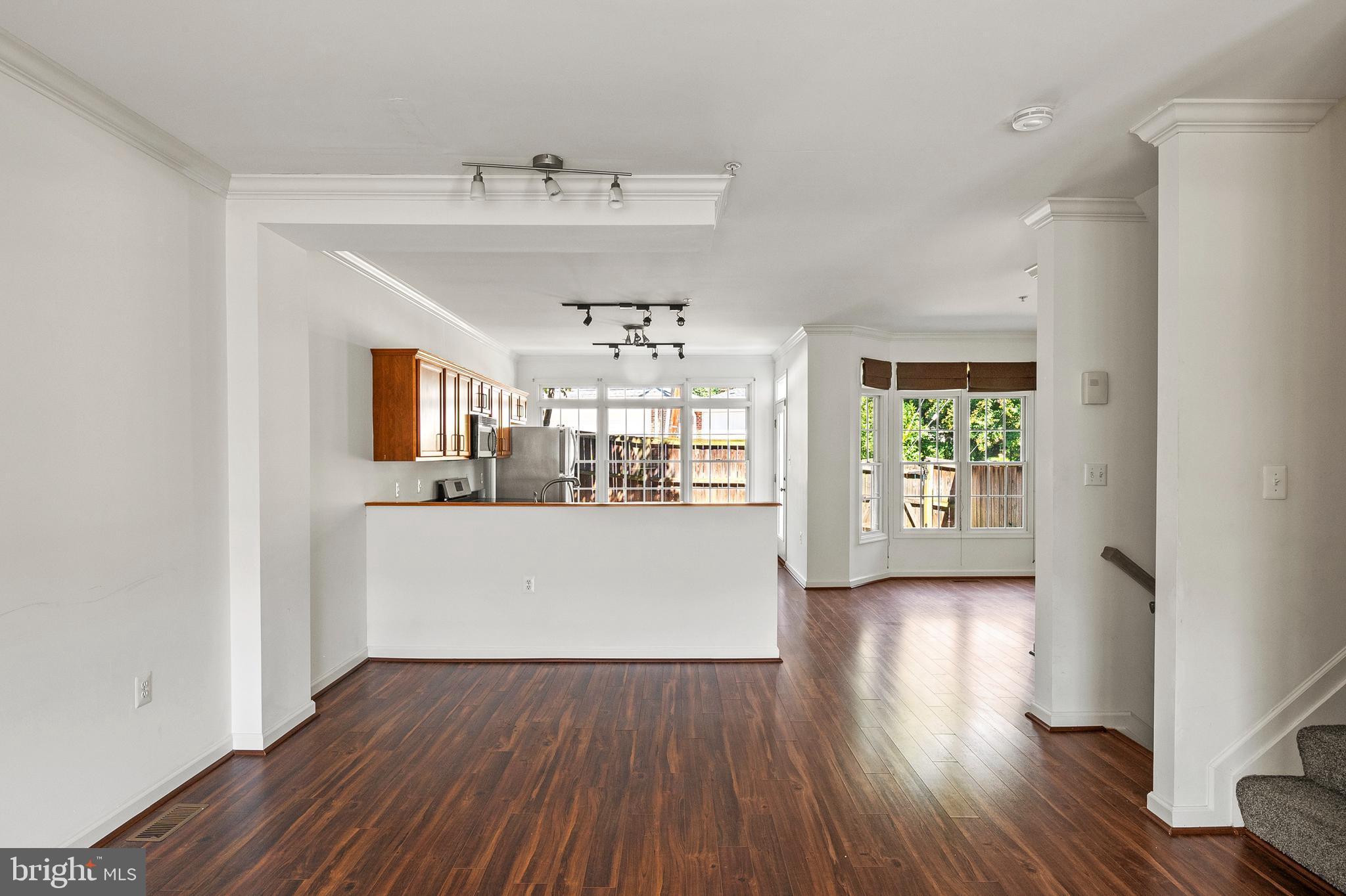 ROLAND GATE - Residential Lease