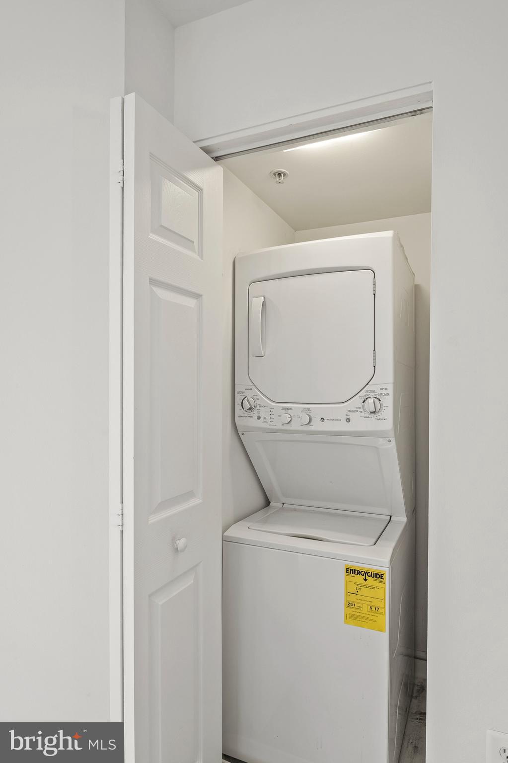 ROLAND GATE - Residential Lease