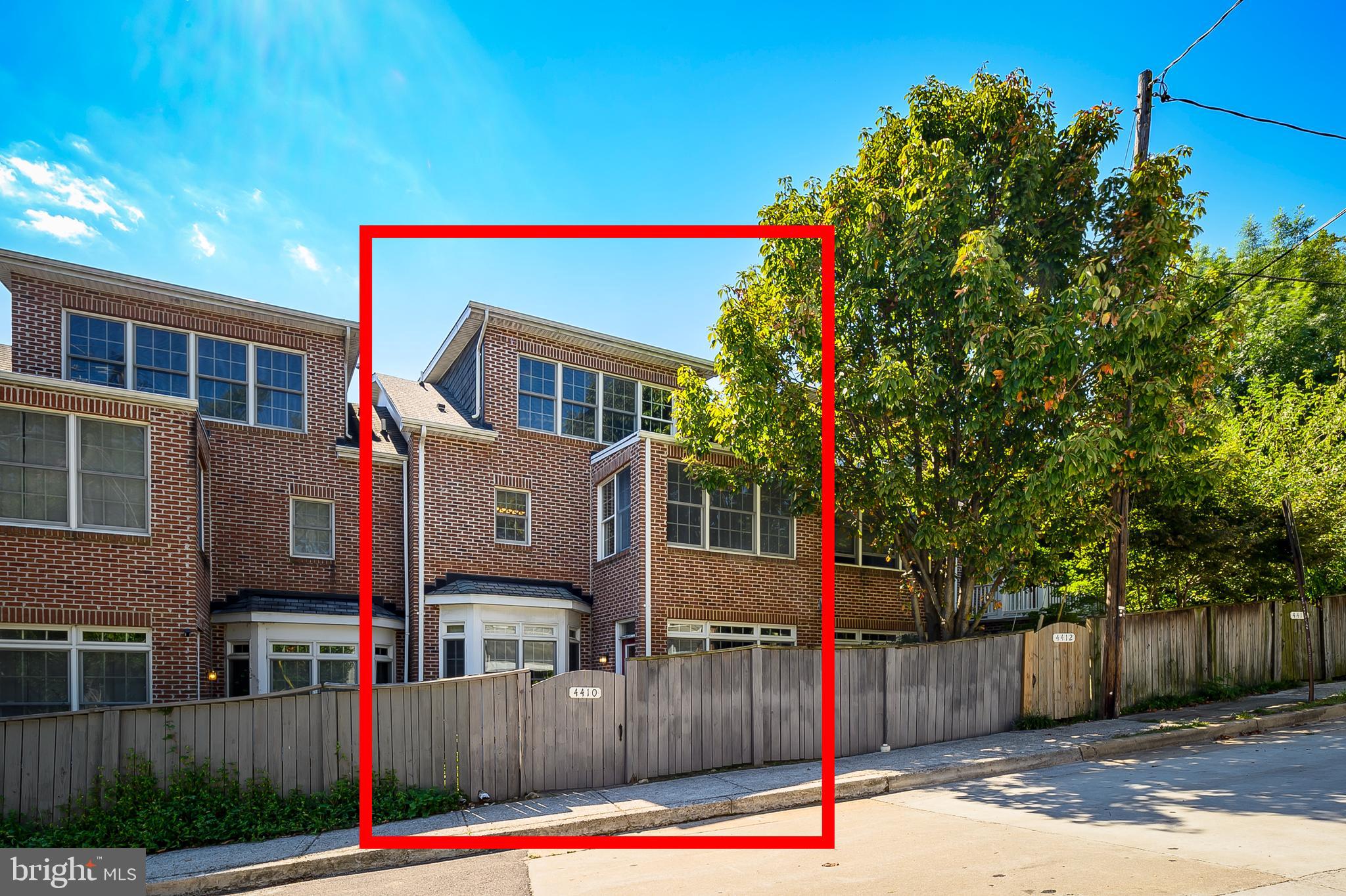 ROLAND GATE - Residential Lease