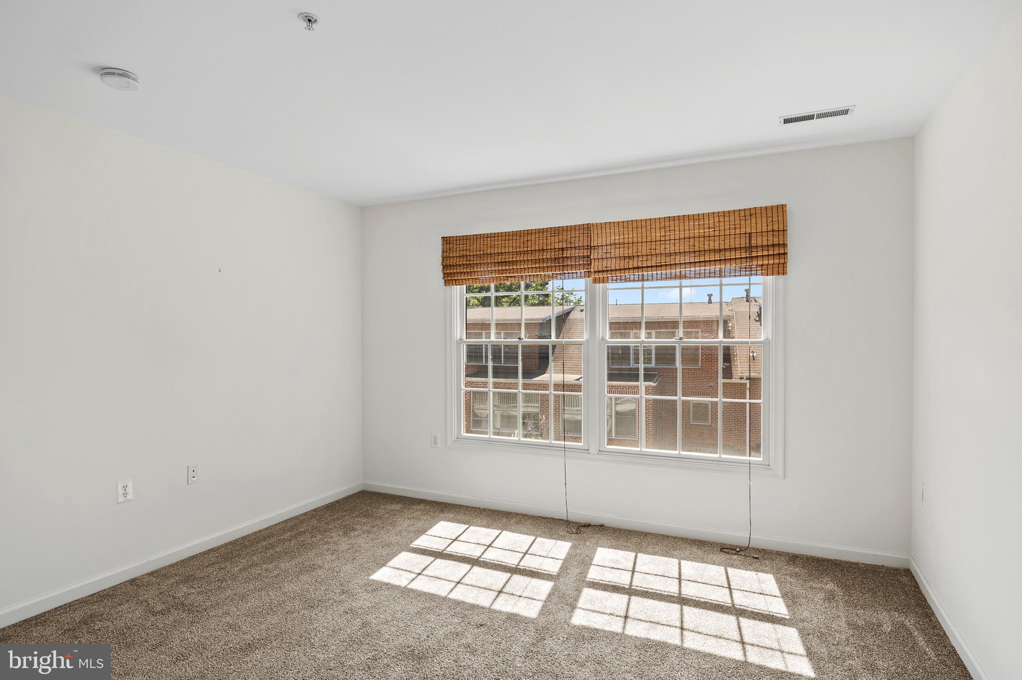 ROLAND GATE - Residential Lease