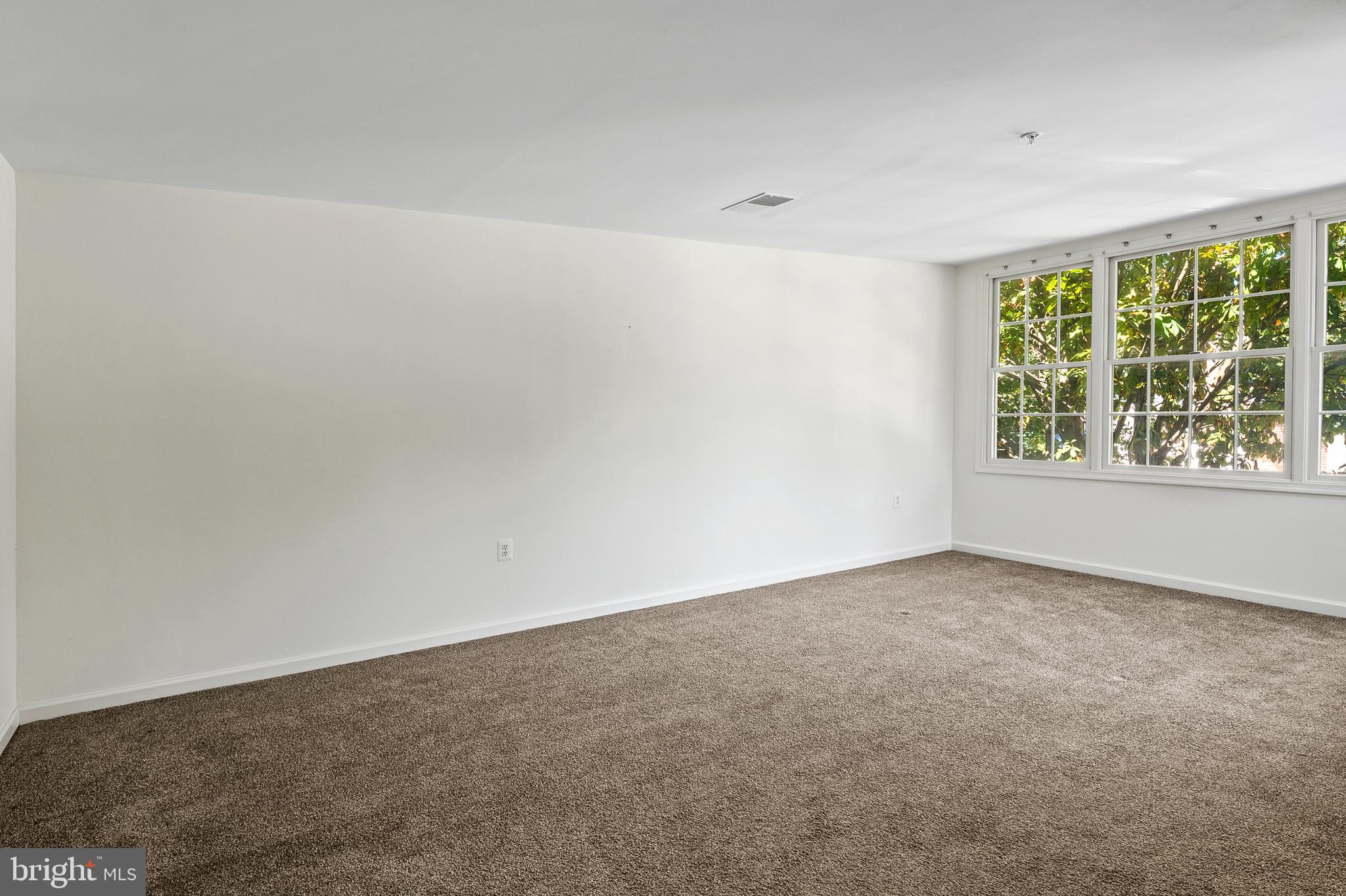 ROLAND GATE - Residential Lease