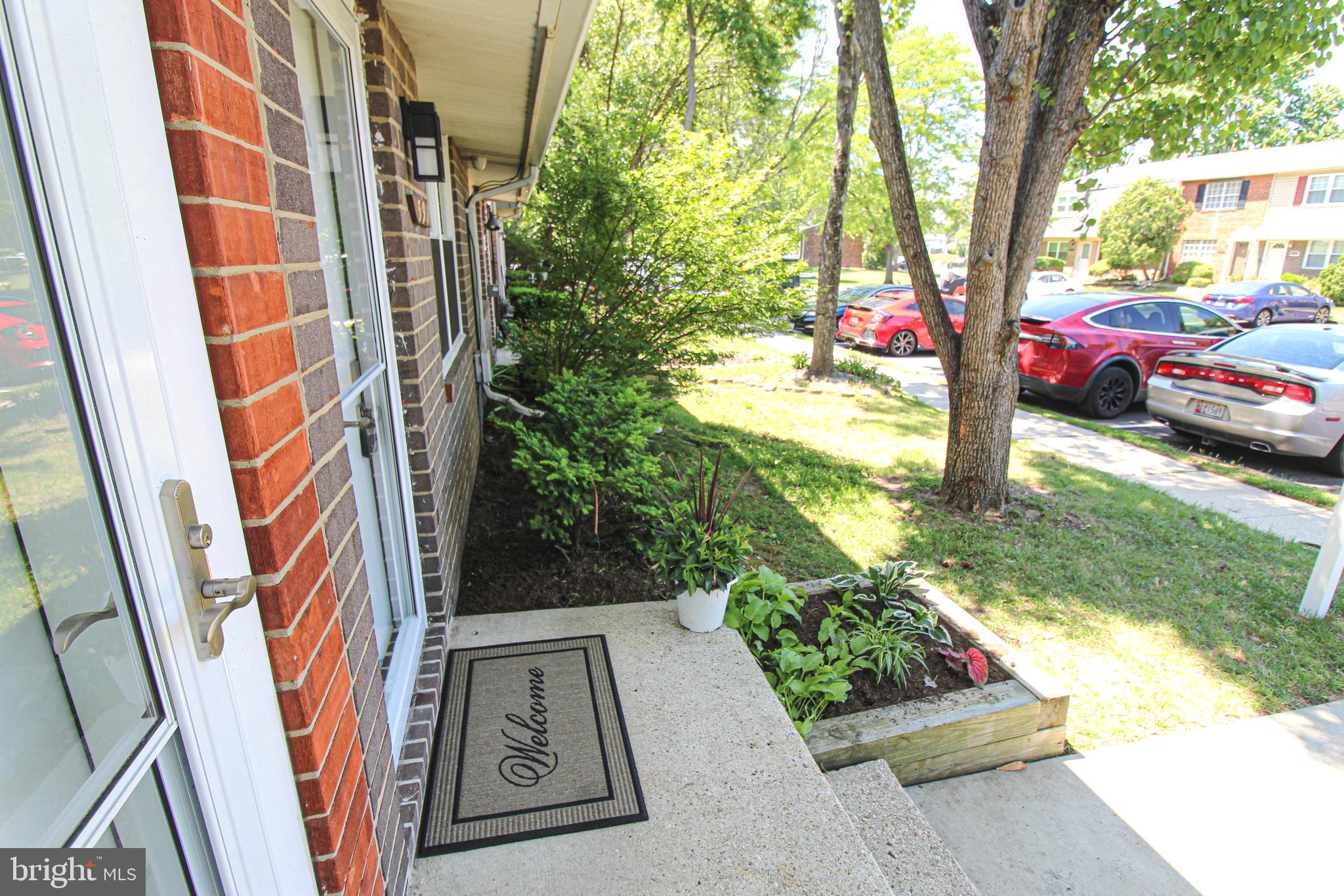 SUSSEX SQUARE CONDO - Residential