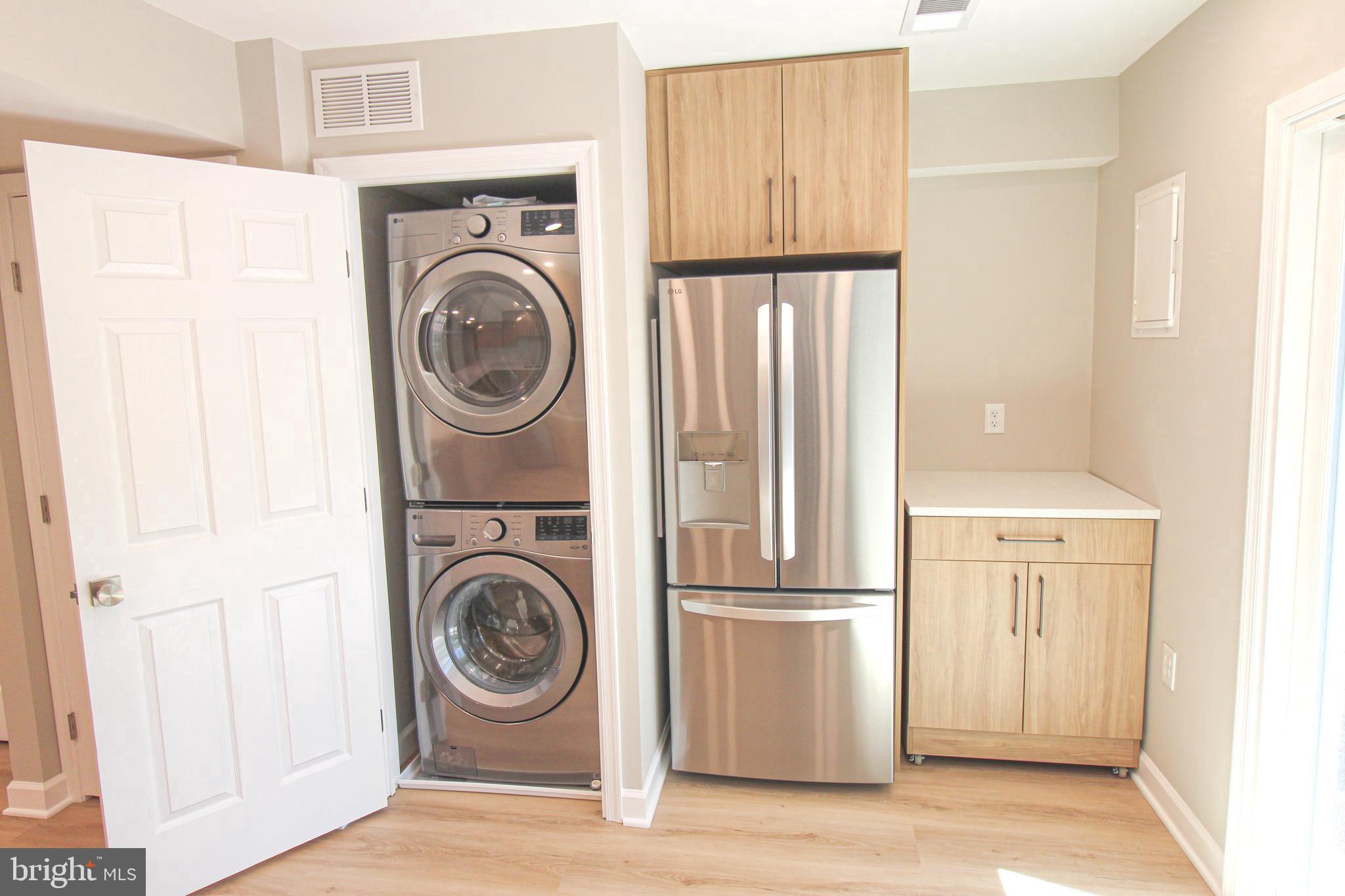 SUSSEX SQUARE CONDO - Residential