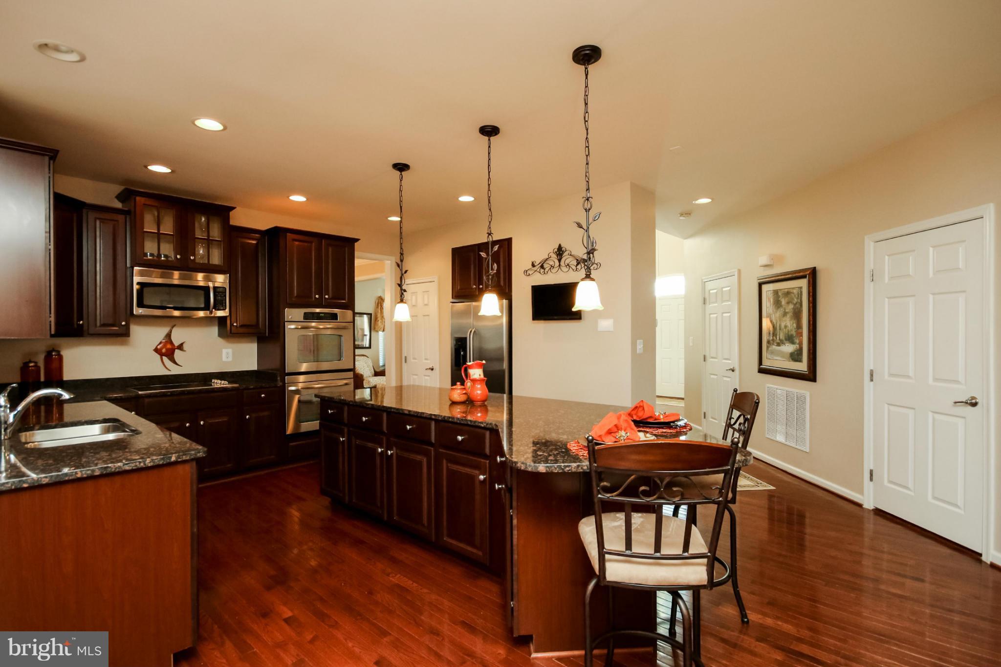 ESTATES AT LEE'S PARKE - Residential