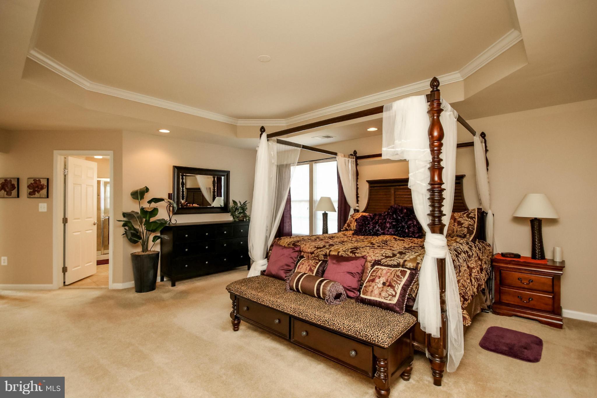 ESTATES AT LEE'S PARKE - Residential